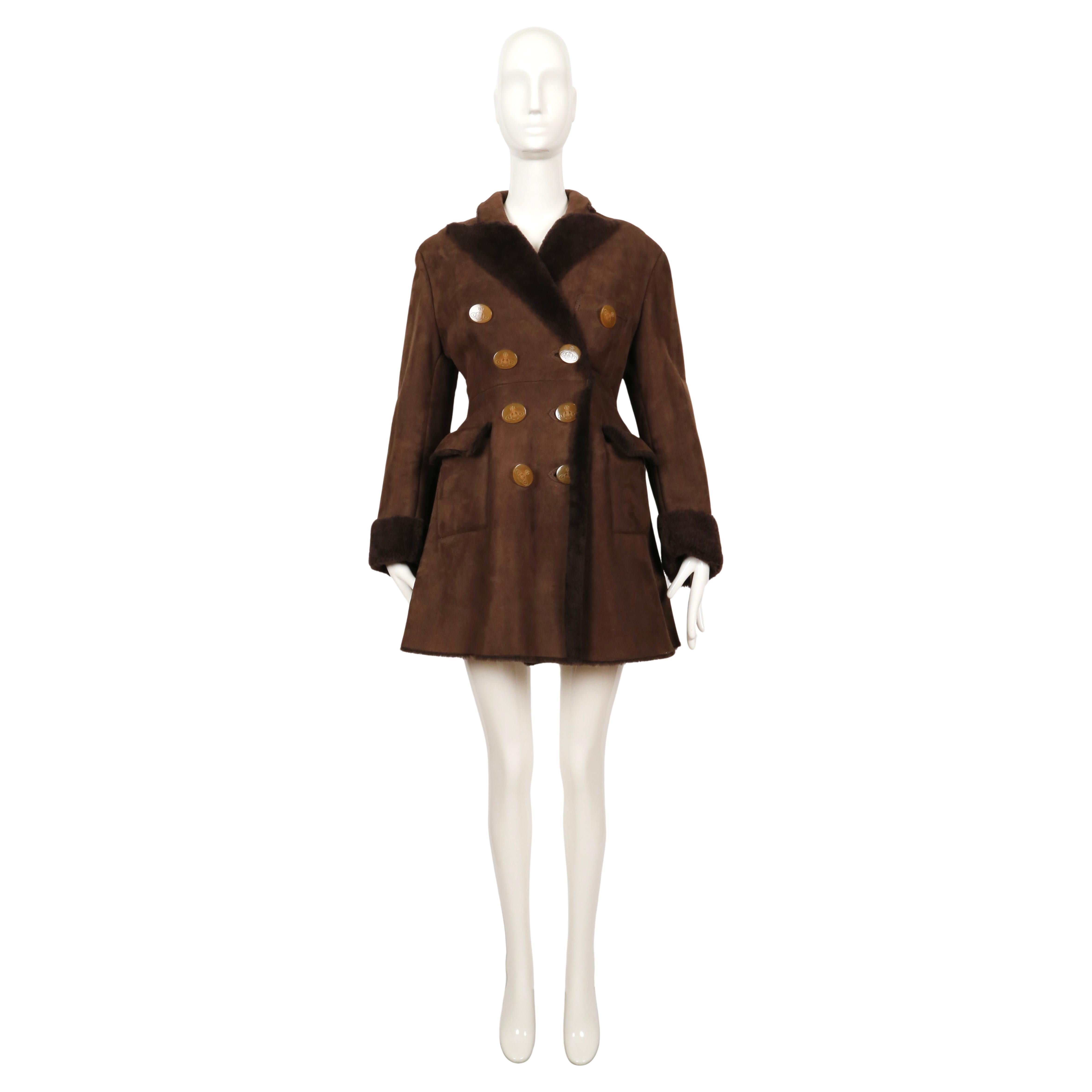 Nero 1994 Vivienne Westwood cappotto in shearling marrone con bottoni a forma di orbita in vendita