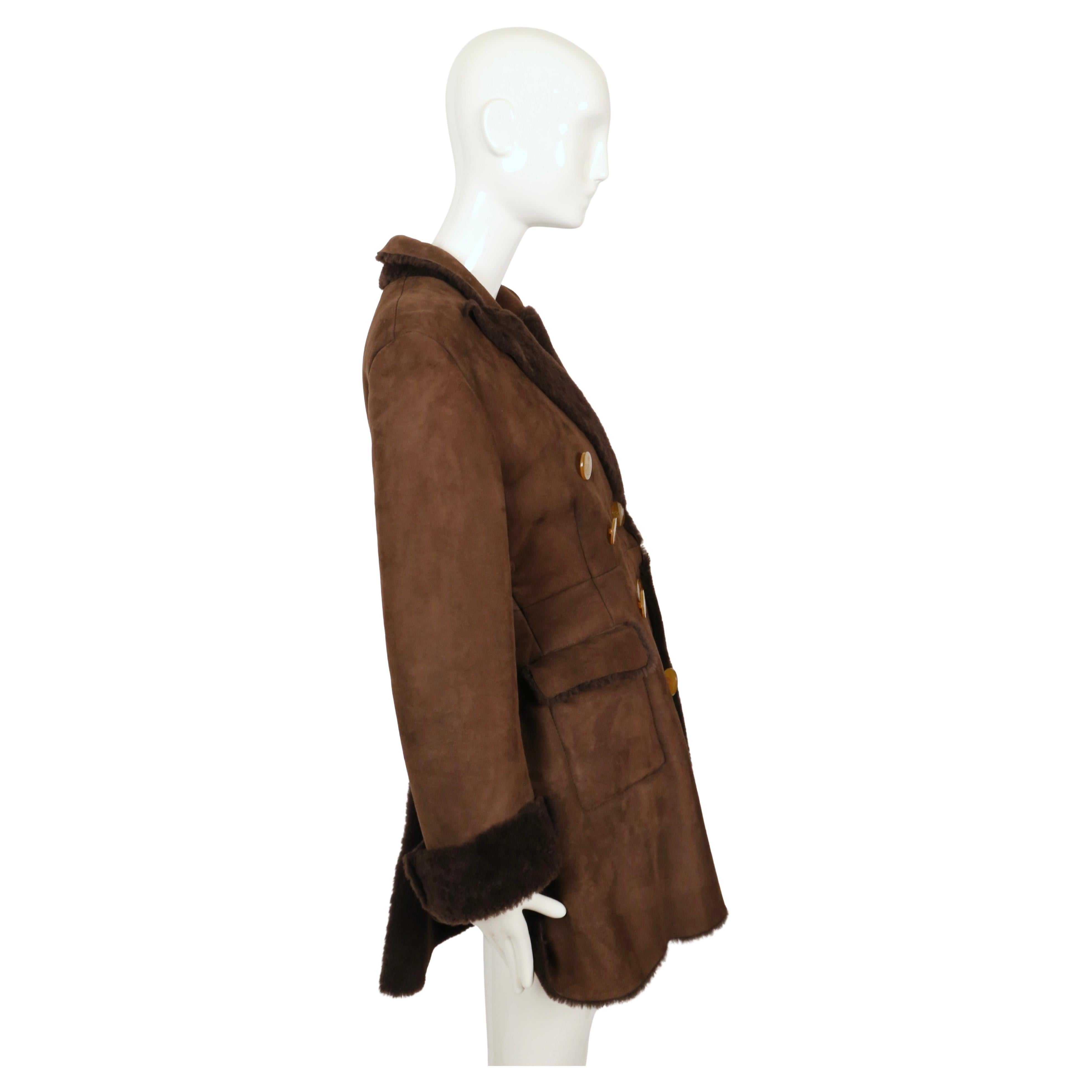 1994 Vivienne Westwood cappotto in shearling marrone con bottoni a forma di orbita in vendita 1