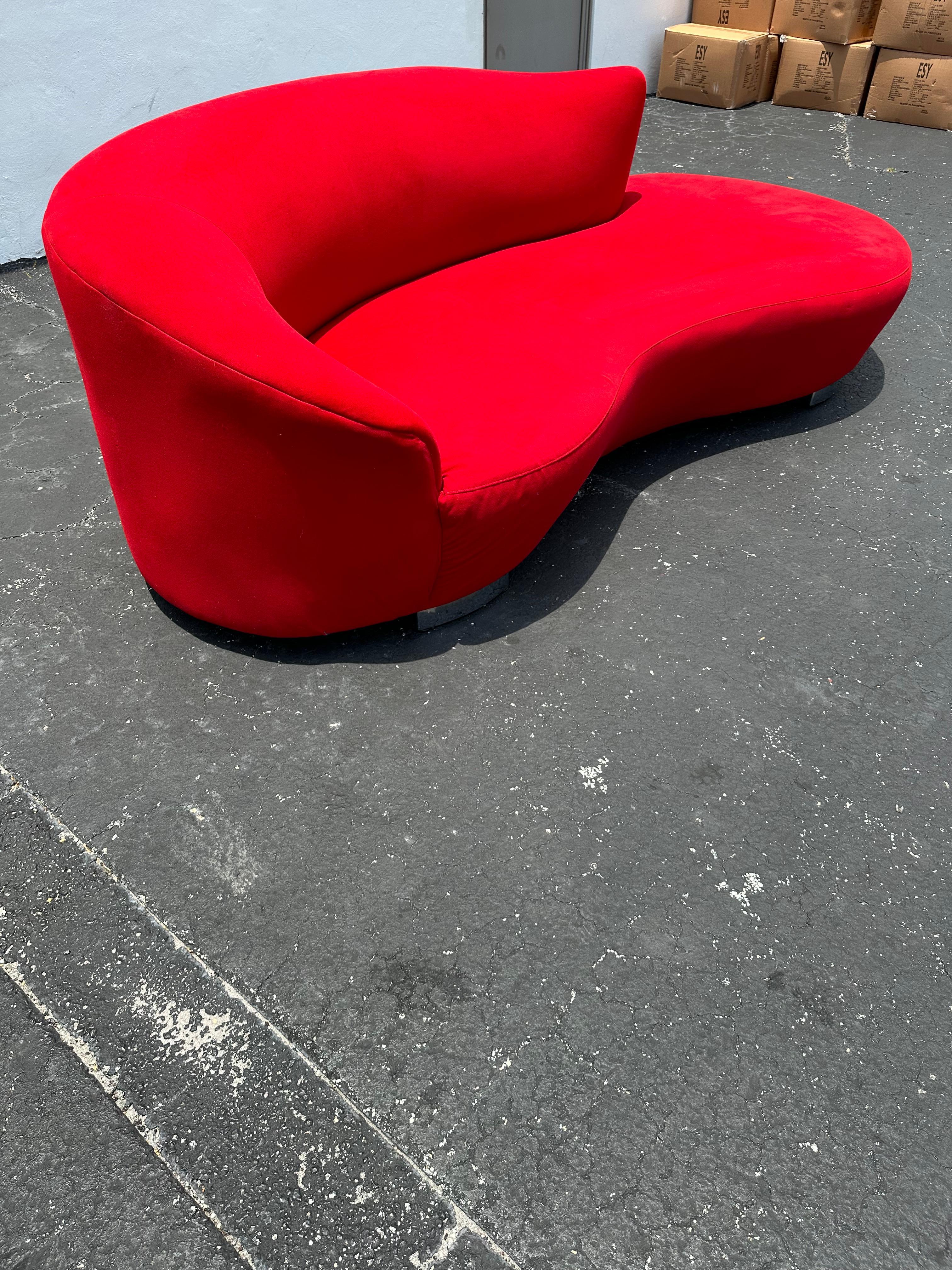 Weiman - Canapé serpentin rouge nuageux des années 1990 en vente 2