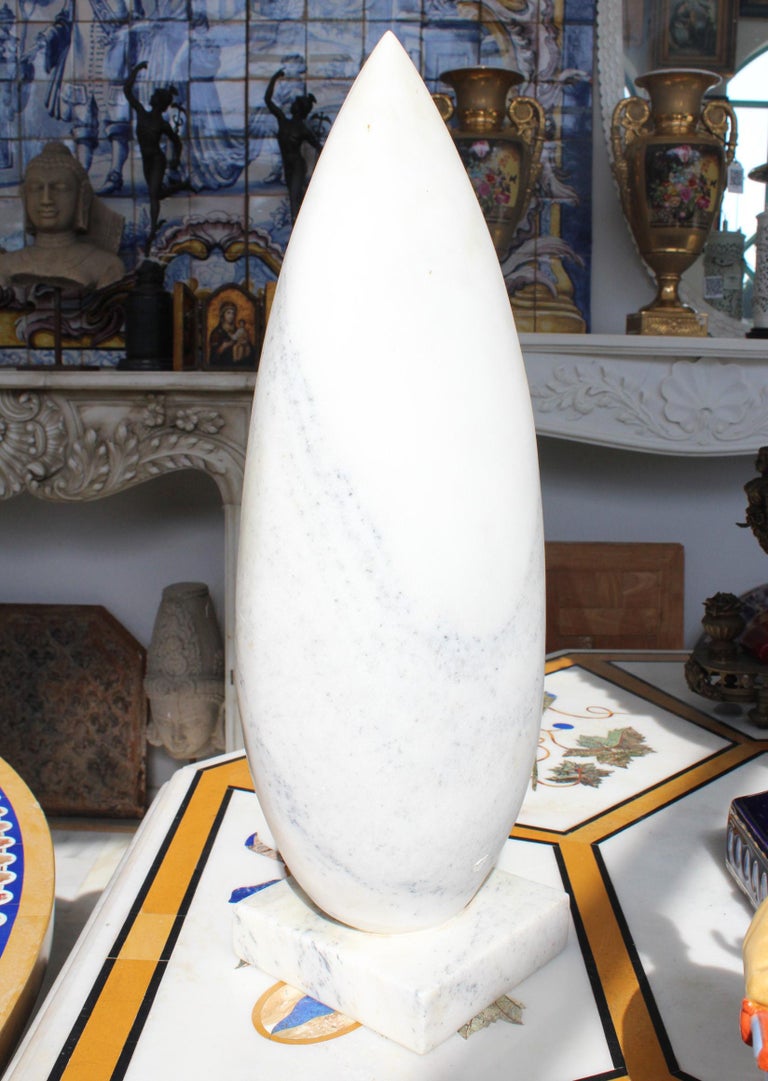 1990s White Marble Hand-Carved Modernist Sculpture In Good Condition For Sale In Marbella, ES