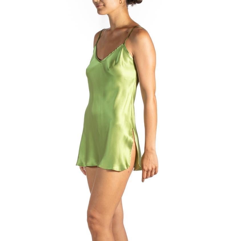 1990S White Silk Slip
MORPHEW VINTAGE represents the finest pieces of fashions past. Sourced from across the globe, dating as far back as a century. Each piece is selected with both quality and rarity in mind. Often referred to as investment