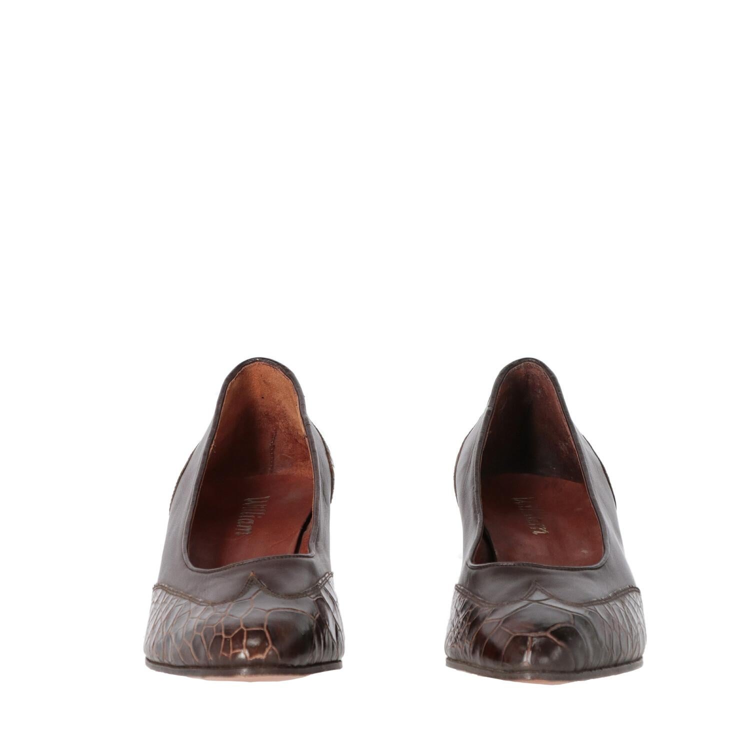 1990s William Crocodile Skin Low-Heeled Pumps In Good Condition In Lugo (RA), IT