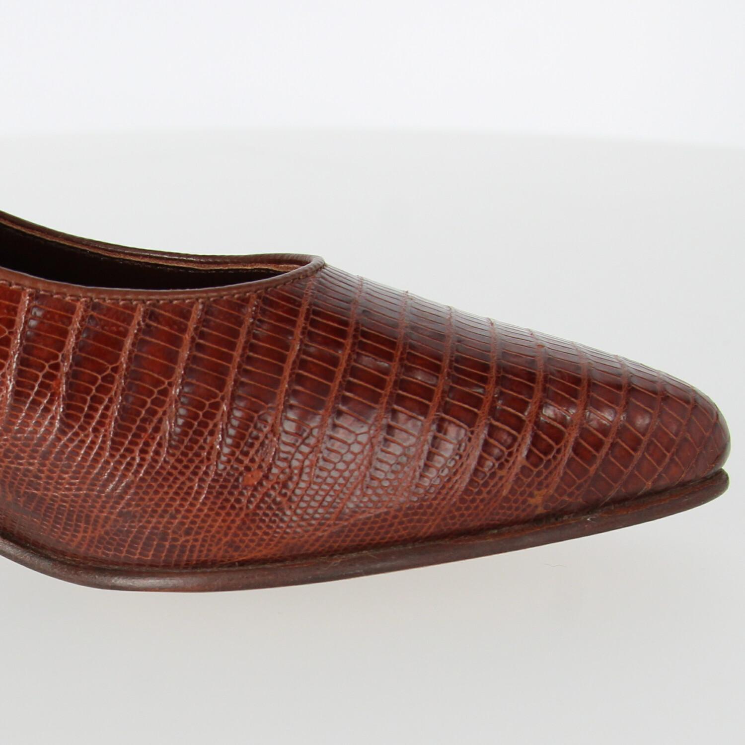 1990s William Vintage brown Tejus lizard skin shoes For Sale 5