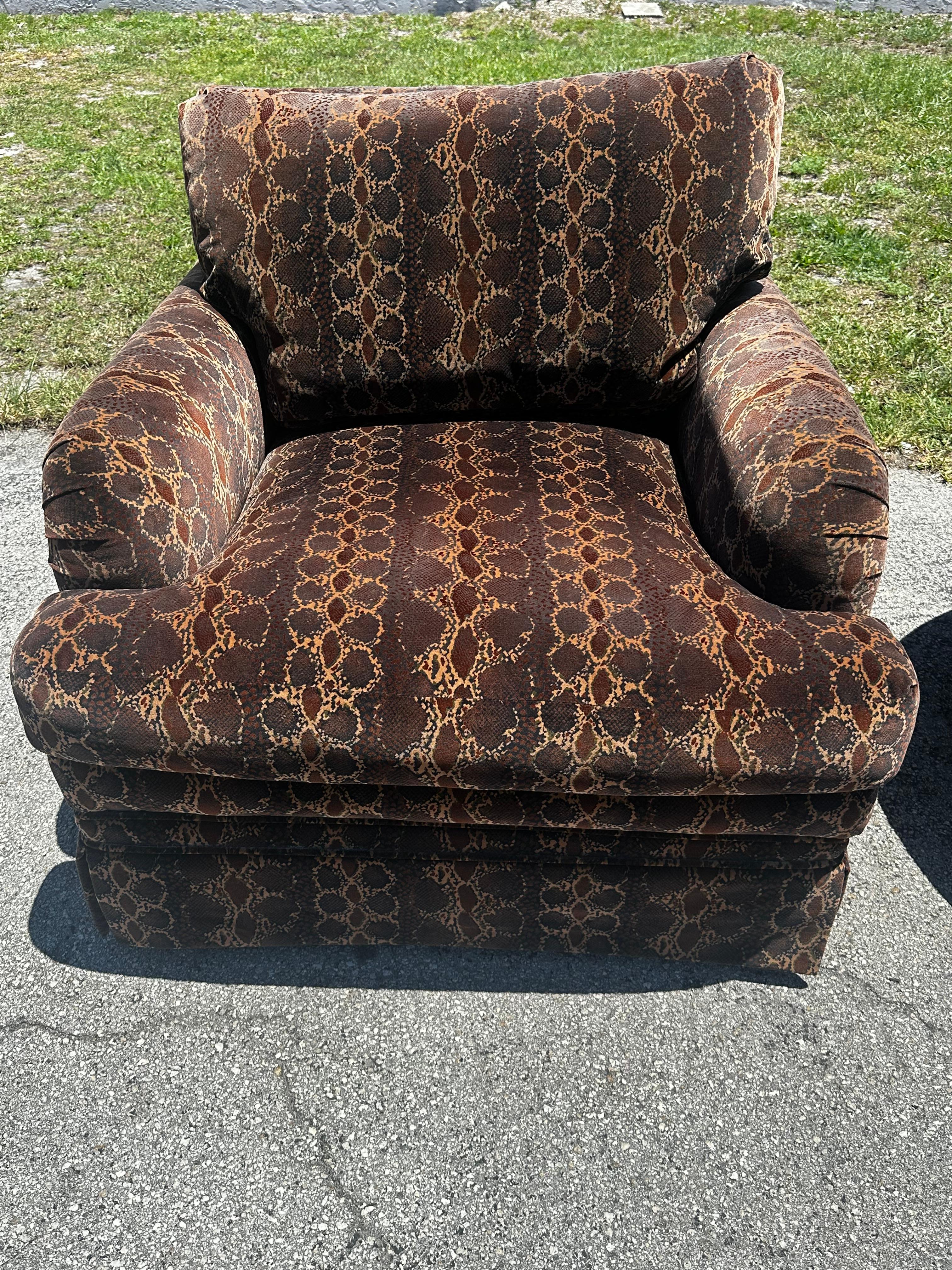 Late 20th Century 1990s Monumental Python Velvet Castors English Swivel Chairs Ottoman, Set of 3 For Sale