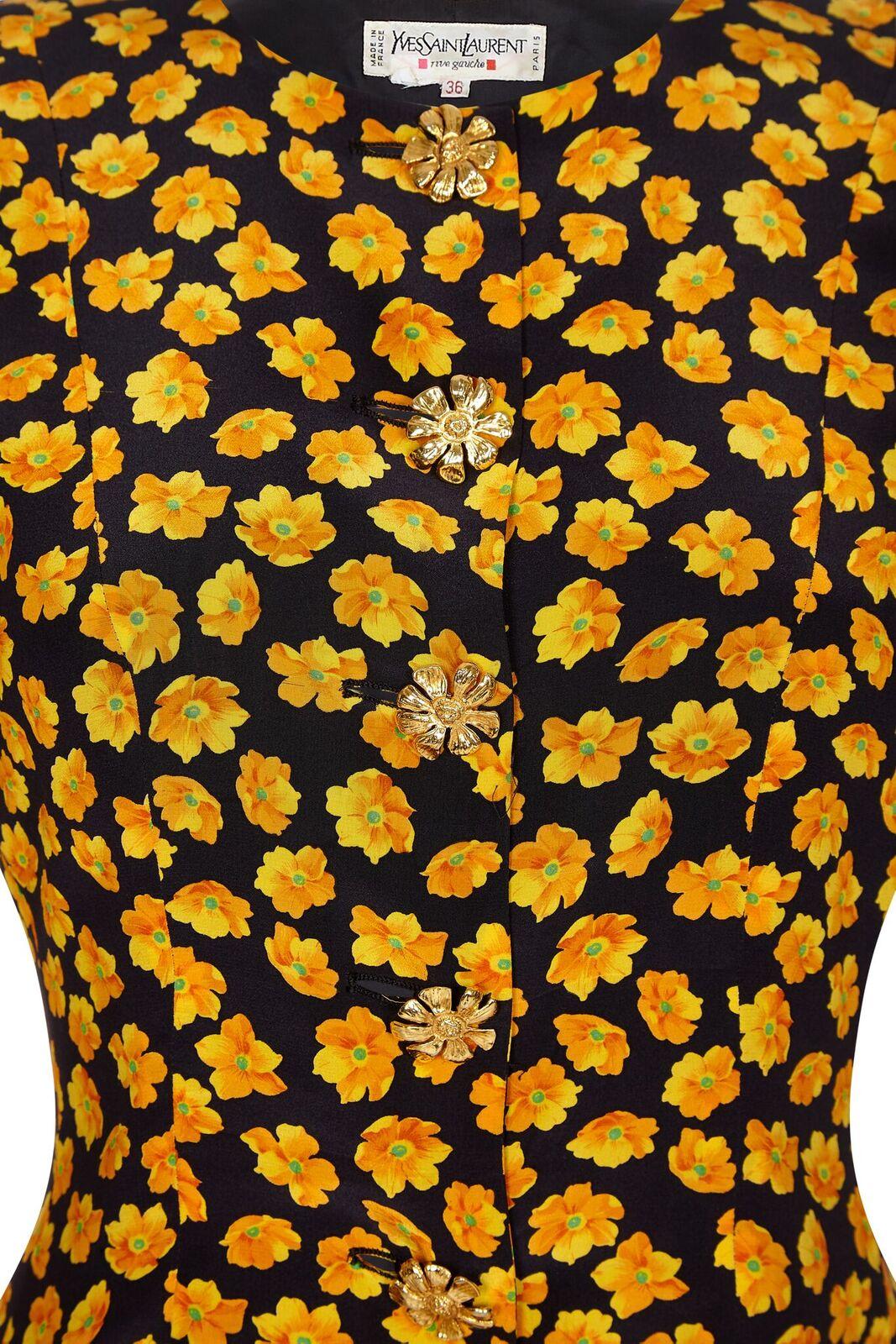 Marron Costume en soie à fleurs Yves Saint Laurent des années 1990 en vente