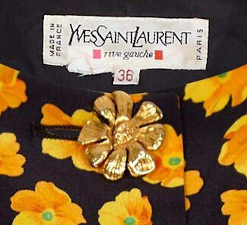 Costume en soie à fleurs Yves Saint Laurent des années 1990 Excellent état - En vente à London, GB