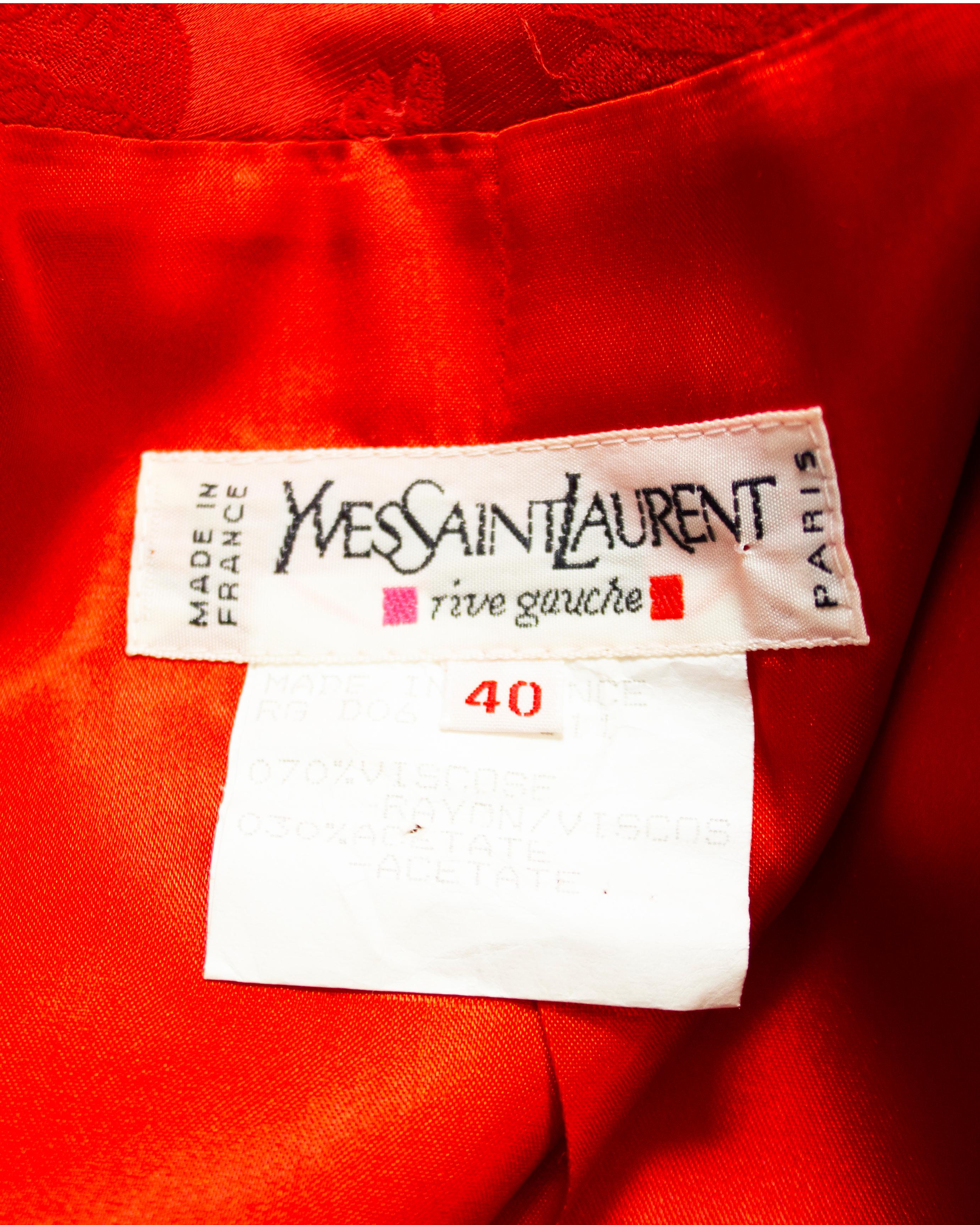 1990s Yves Saint Laurent Red Silk Damask Blazer For Sale 2