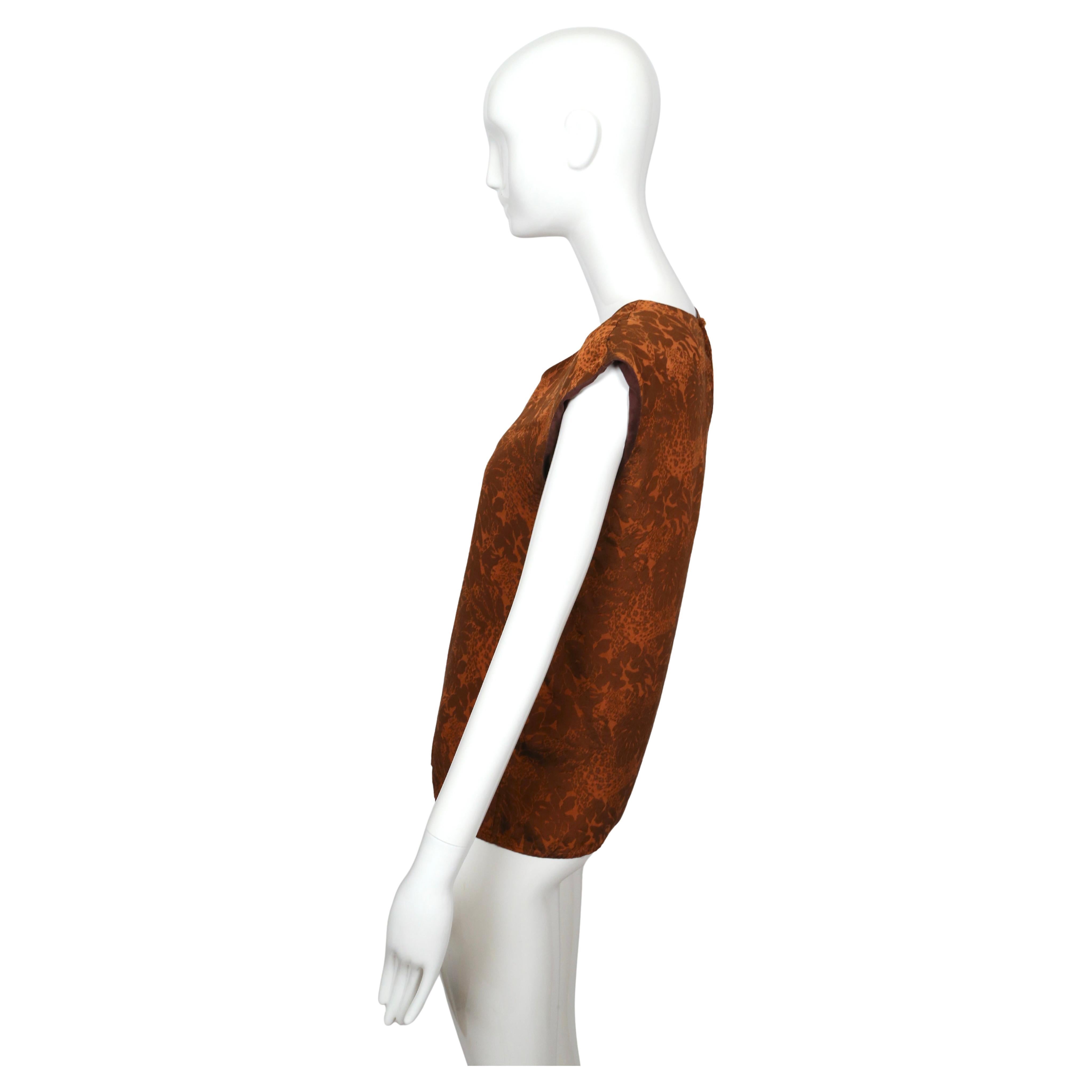 1990's YVES SAINT LAURENT rive gauche jacquard silk top with leopard motif In Good Condition For Sale In San Fransisco, CA