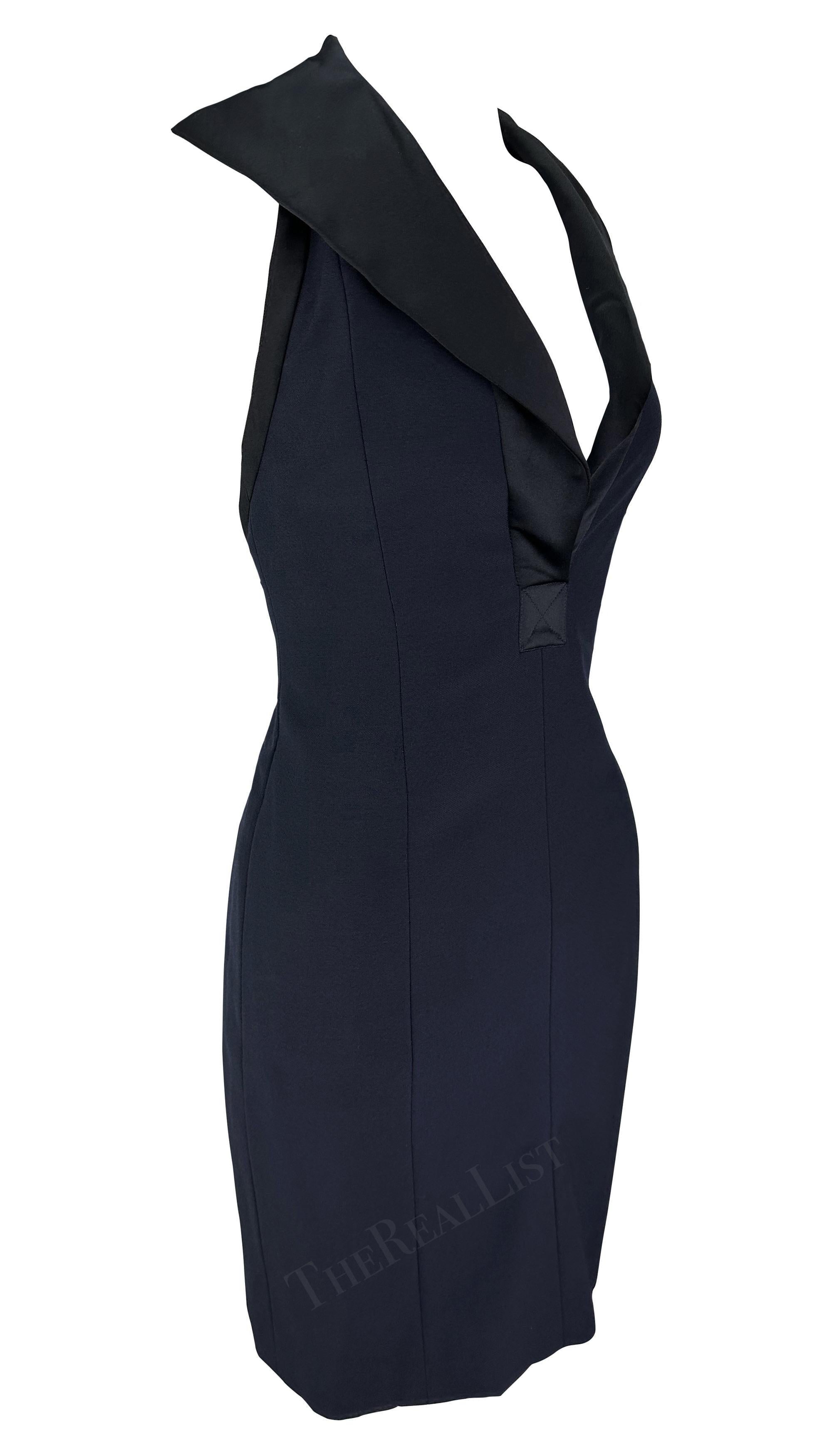 Noir Yves Saint Laurent Rive Gauche - Mini-robe sans manches à col bénitier bleu marine, années 1990 en vente