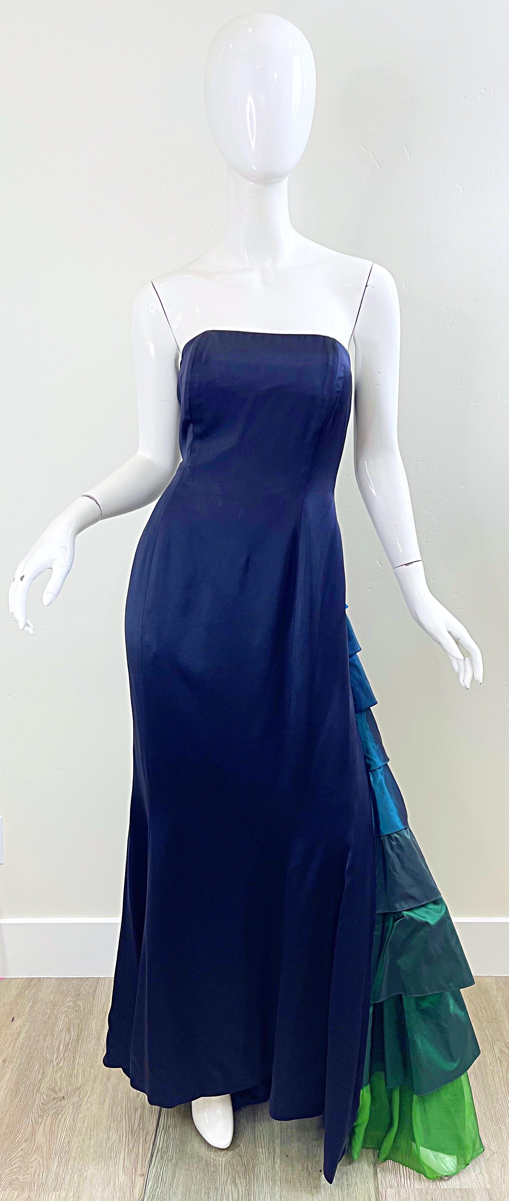 Bleu 1990 Zang Toi Size 6 Navy Blue Strapless Silk Vintage 90s Flamenco Gown en vente