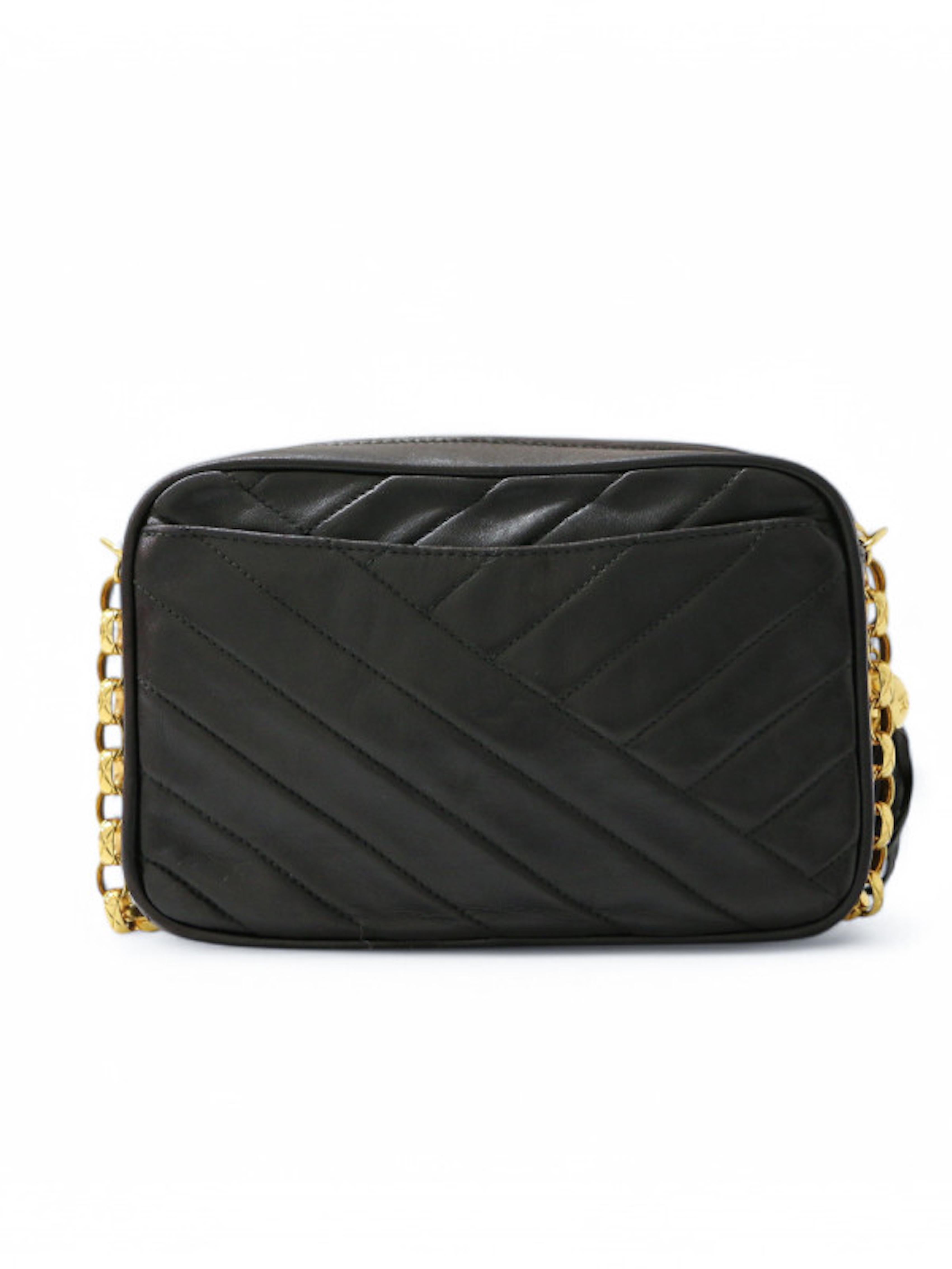 Noir 1991-1994 Chanel mini sac Caméra en vente