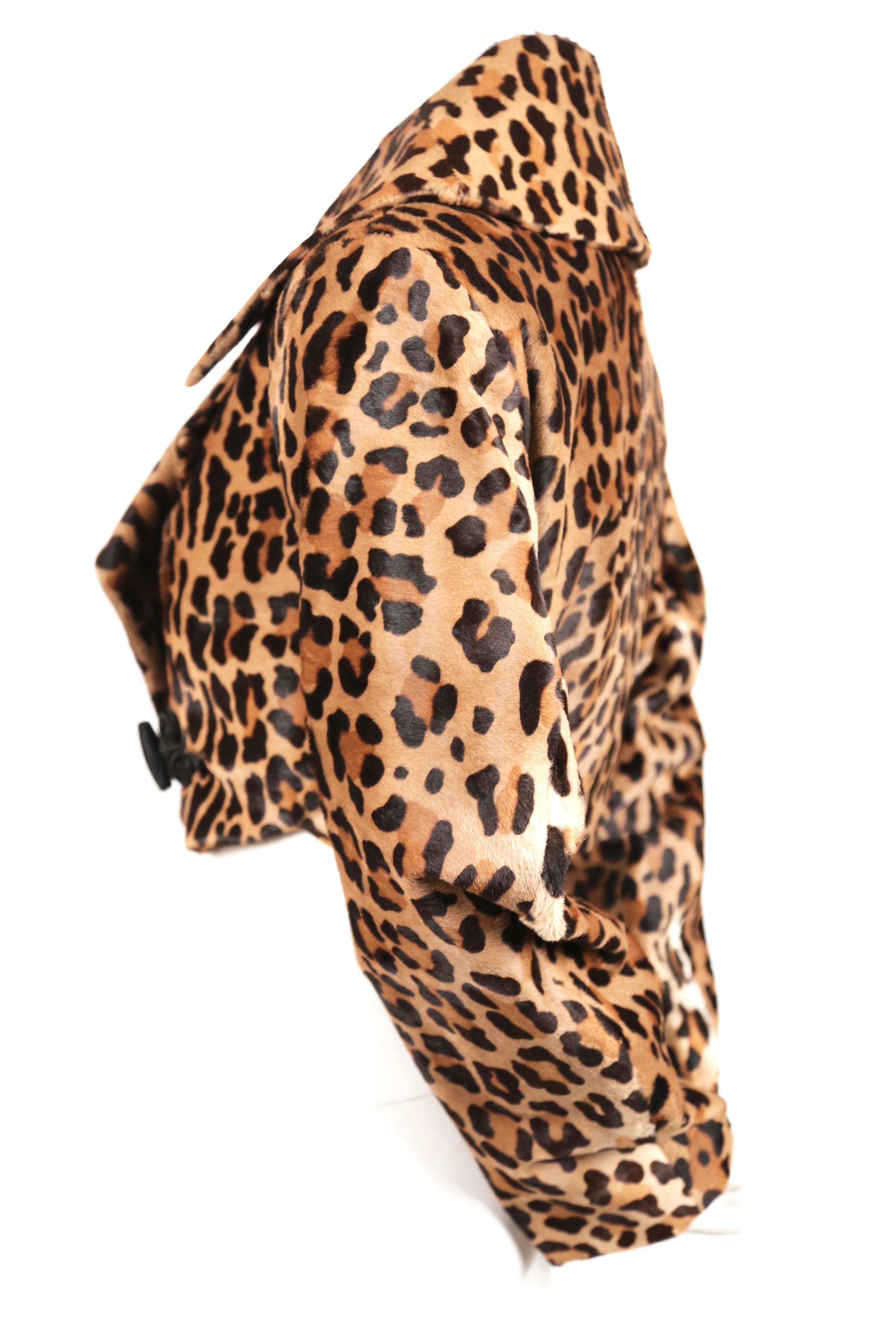 Marron 1991 AZZEDINE ALAIA - Veste de défilé en fourrure de veau léopard en vente