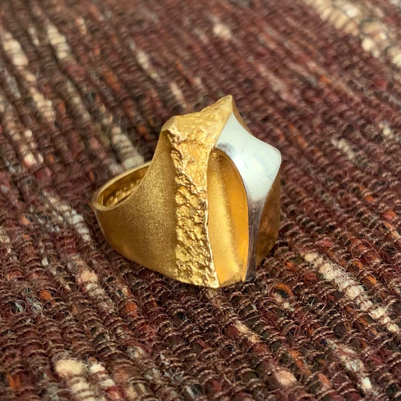1991 Björn Weckstrom for Lapponia Gold and Platinum Ring In Excellent Condition In New York, NY
