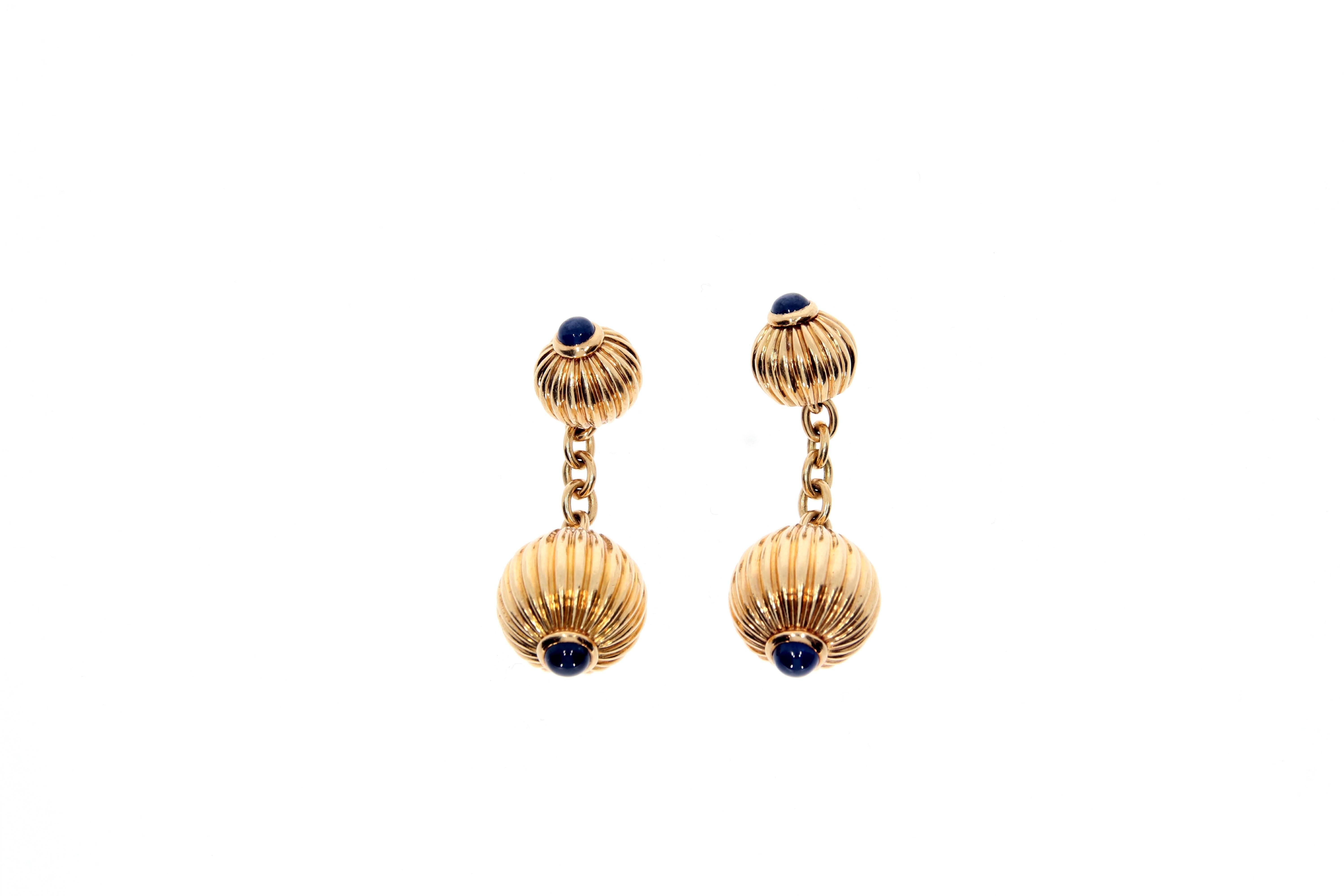 1991 Cartier Gold Melon Bead Blue Sapphire Cufflinks In Excellent Condition For Sale In Munich, DE