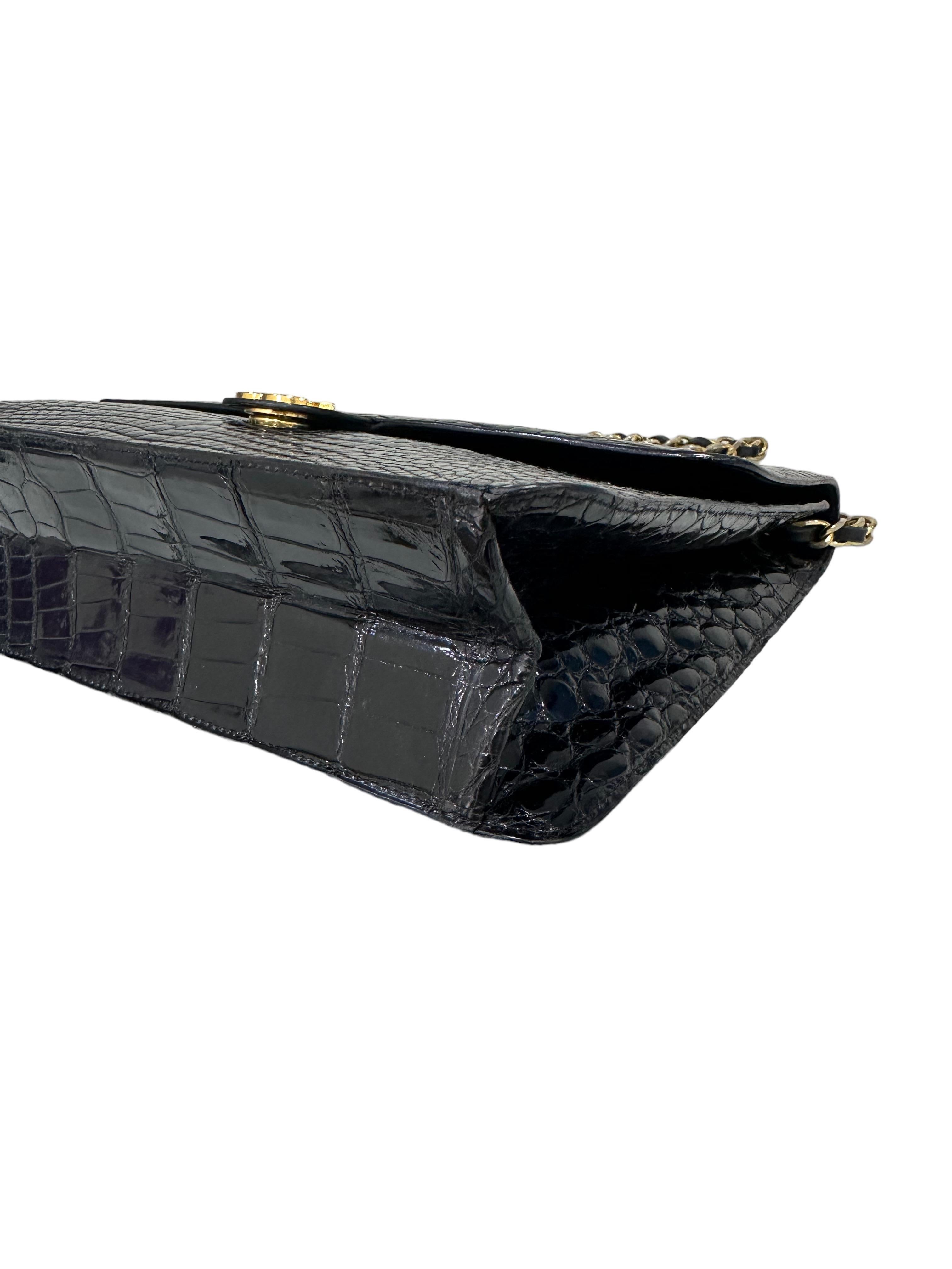 1991 Chanel Timeless Vintage Cocco Borsa a Spalla For Sale 7