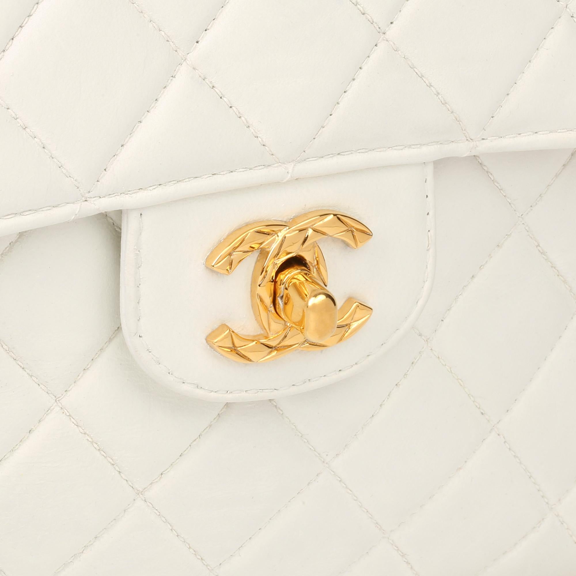 1991 Chanel White Quilted Lambskin Vintage Classic Camera Bag 2