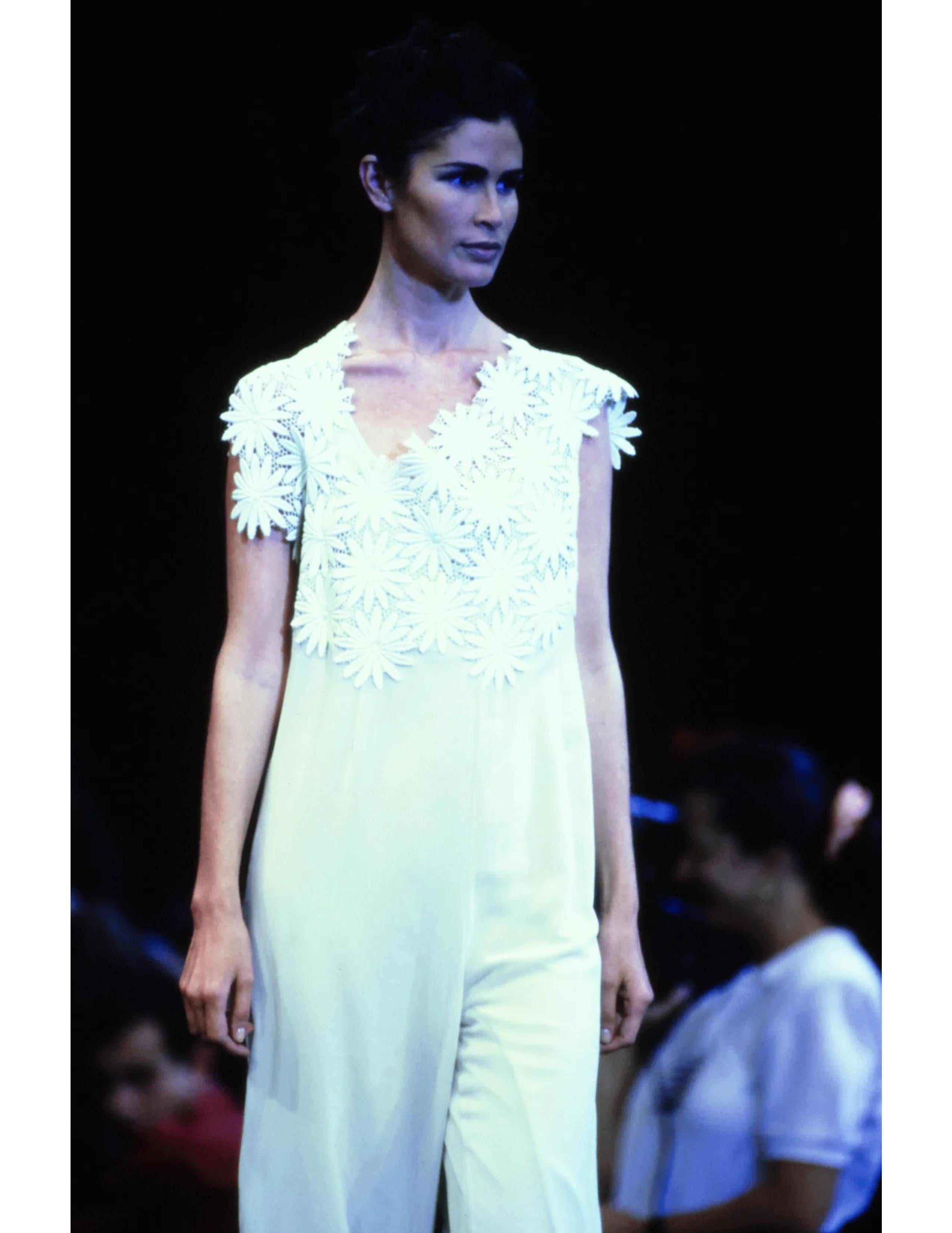 1991 COMME DES GARCONS schwarzes besticktes Spitzenkleid RUNWAY im Angebot 9