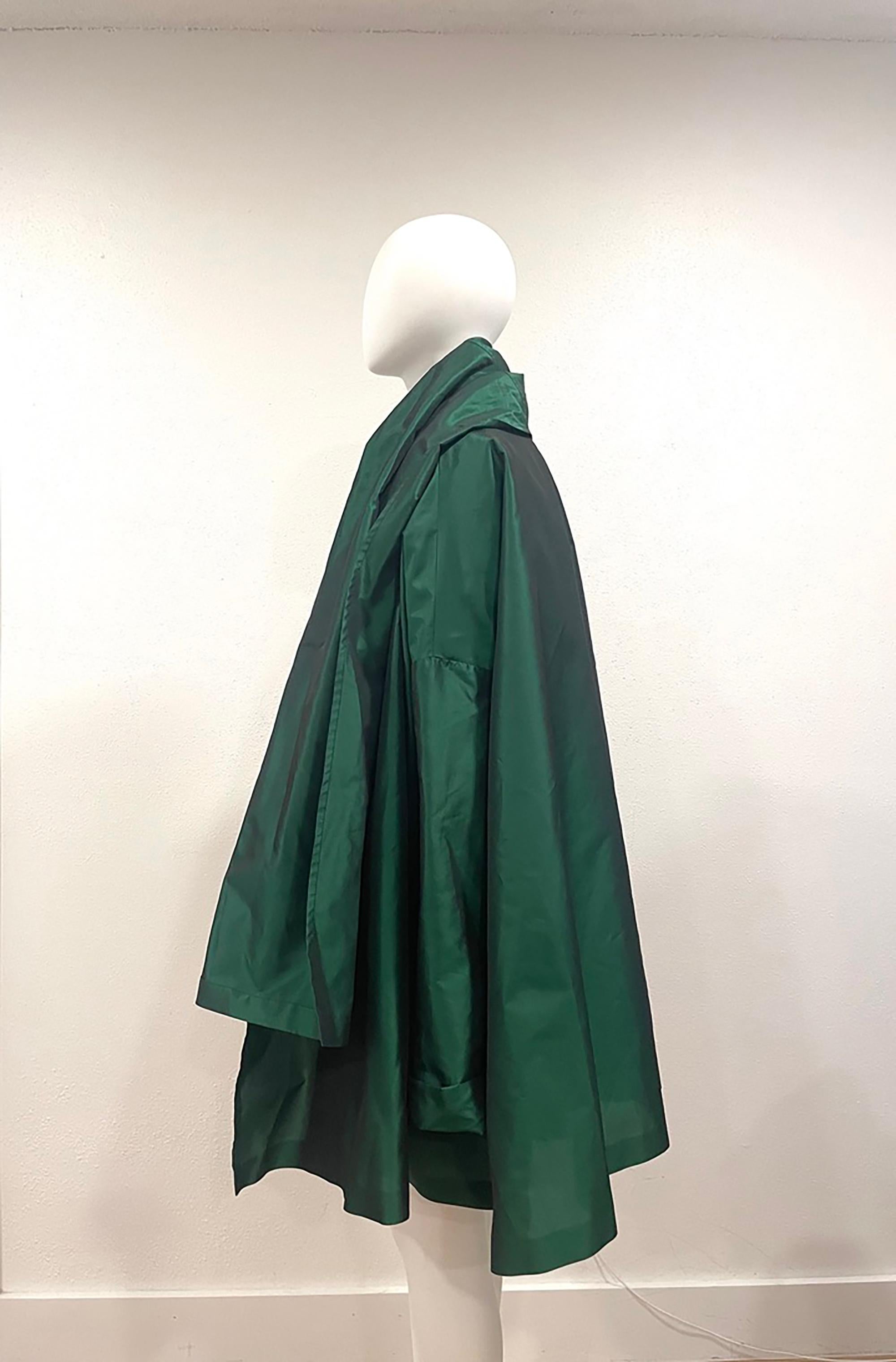 1991 DOLCE & GABBANA Emerald Green Satin Coat Dress In Excellent Condition For Sale In Austin, TX