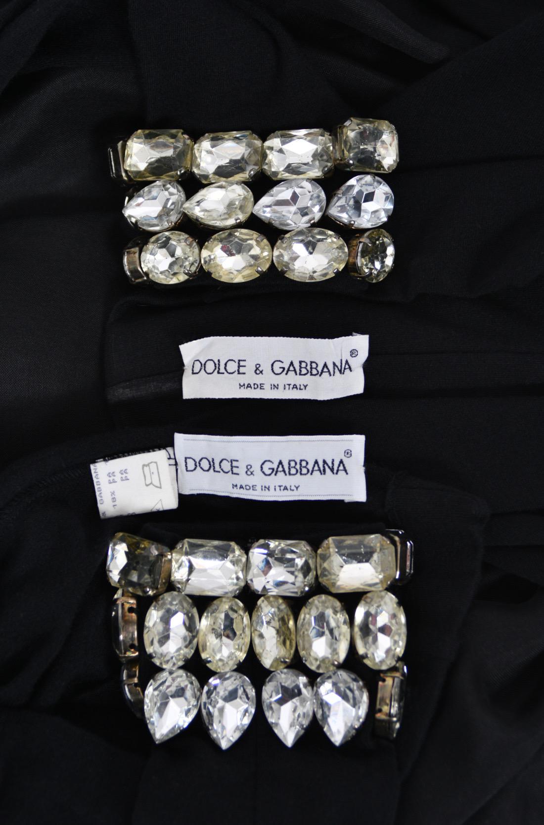 1991 Dolce & Gabbana Runway Crystal Rhinestone Black Crop Top w/ Matching Skirt en vente 15