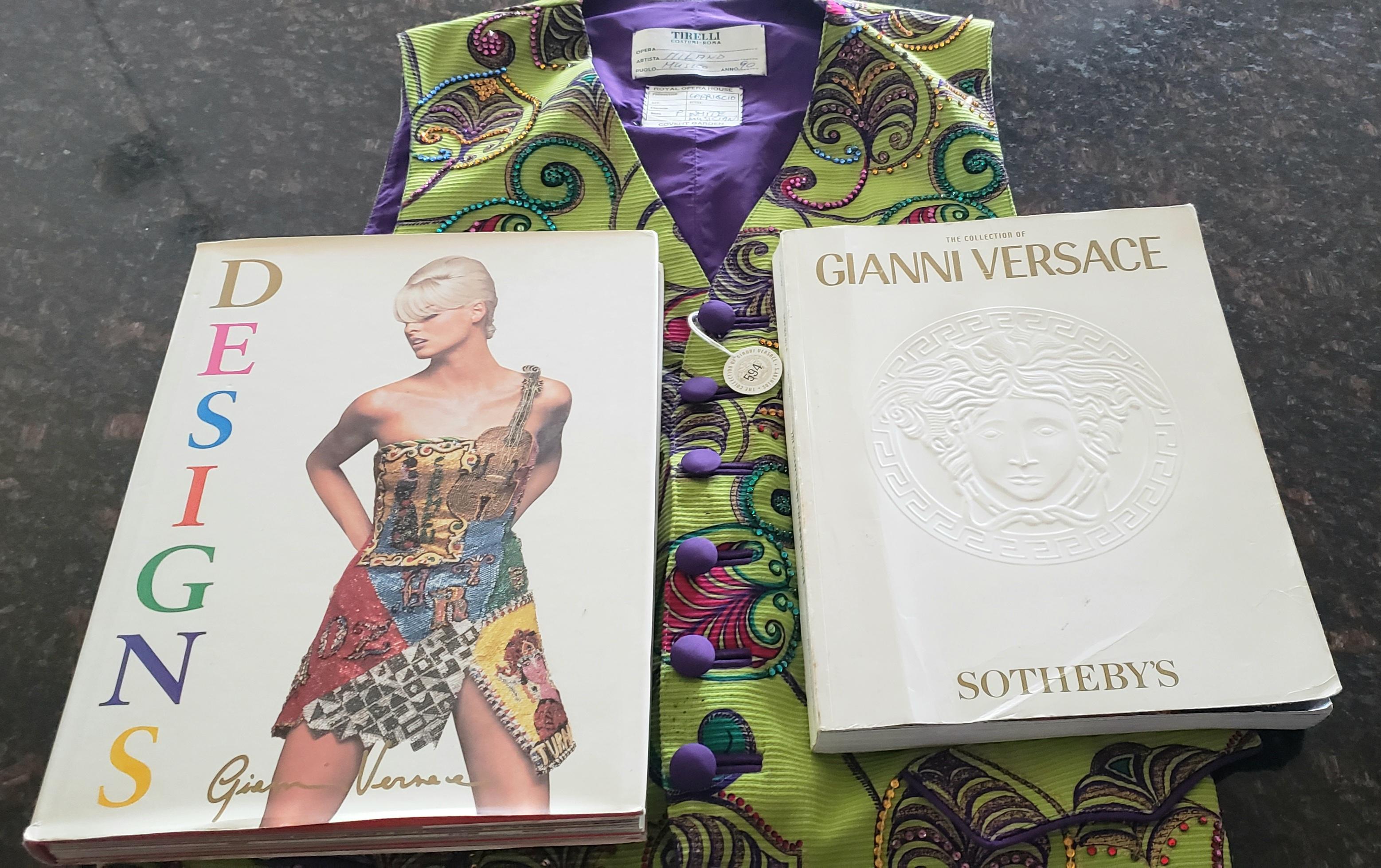1991 GIANNI VERSACE PRIVATE COLLECTION SILK TWILL WAISTCOAT w/ SEQUIN EMBROIDERY For Sale 7