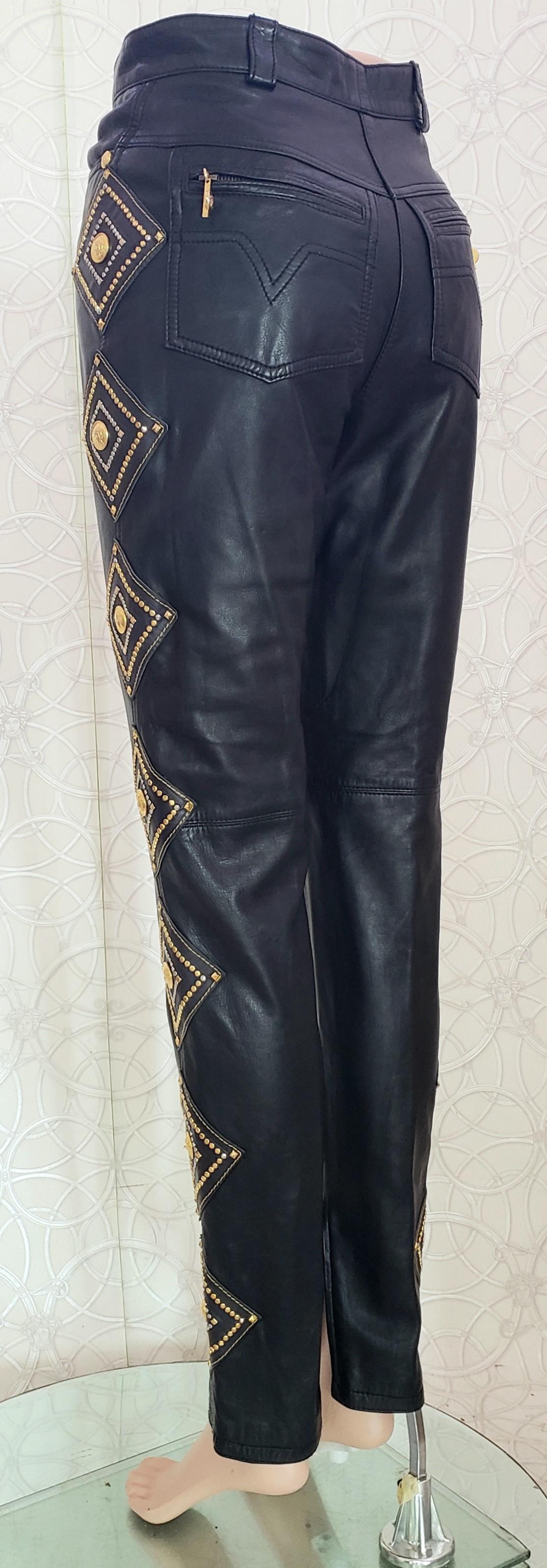 1991 GIANNI VERSACE PRIVATE MUSEUM WORTHY COLLECTION BLACK LEATHER STUDDED Pants For Sale 1