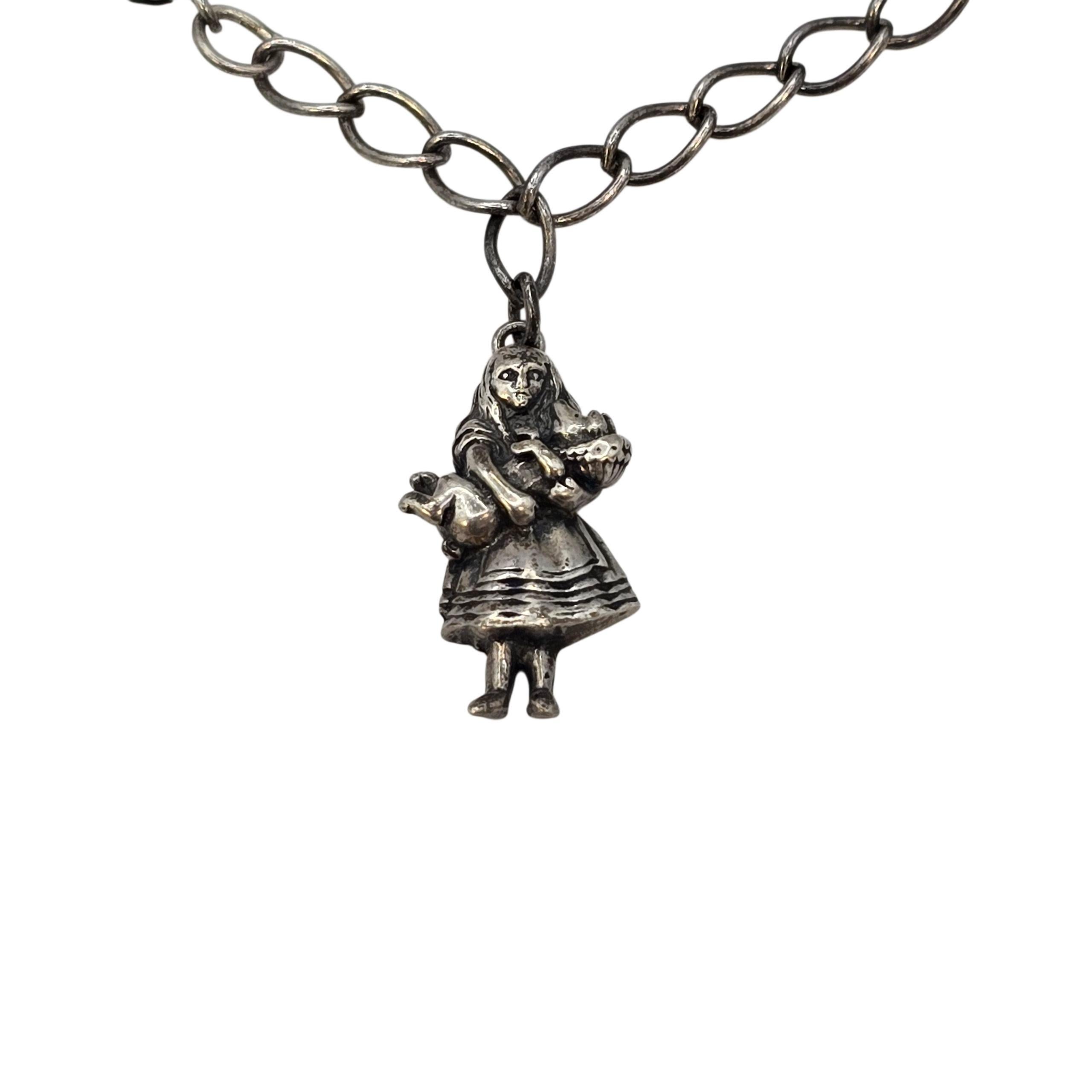1991 MMA Sterling Silber Alice im Wunderland Charme Armband #22553 (Moderne) im Angebot
