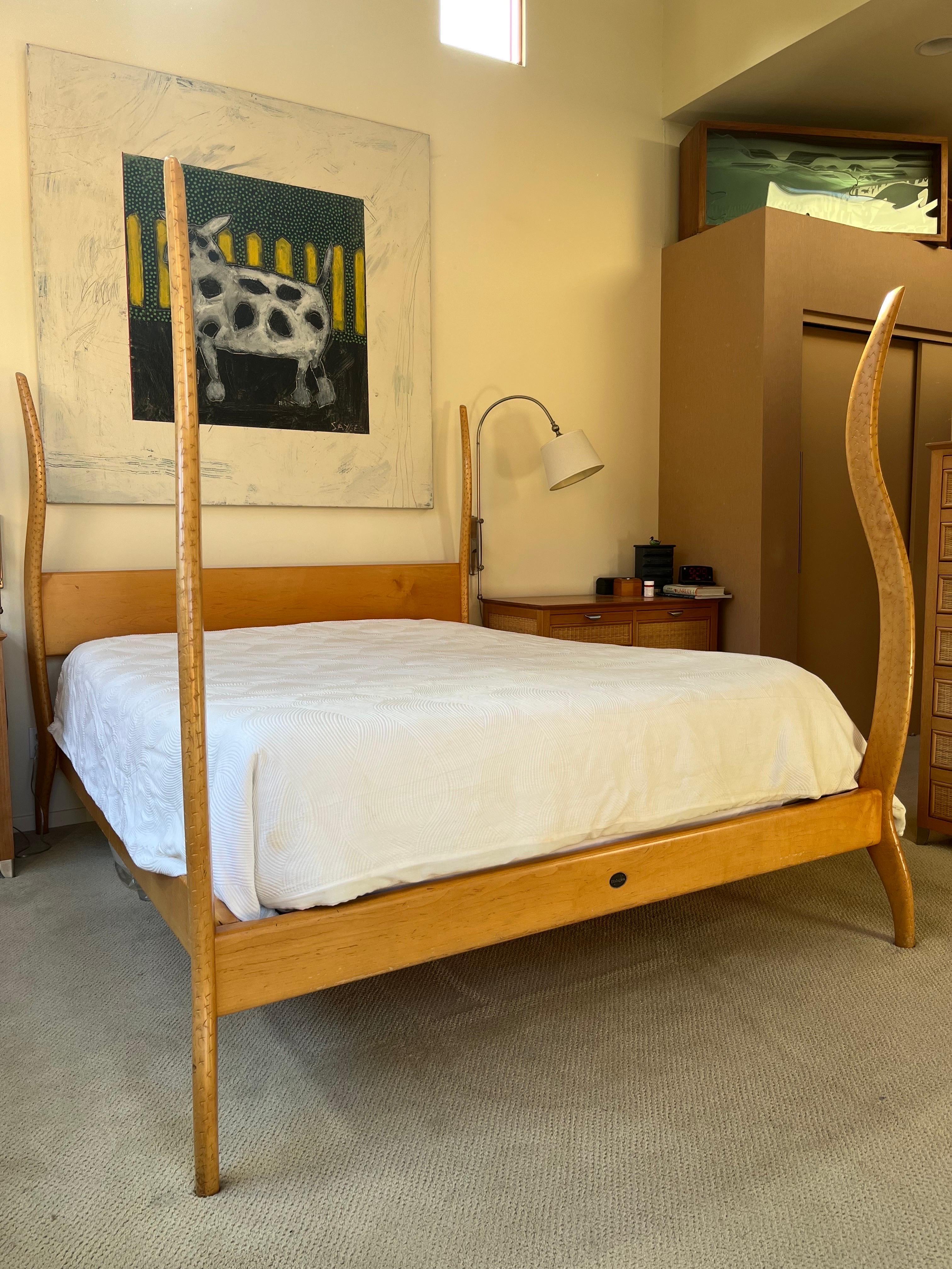 1991 Rare Solid Maple Postmodern Queen Bed by Sergio Savarese for Dialogica 1