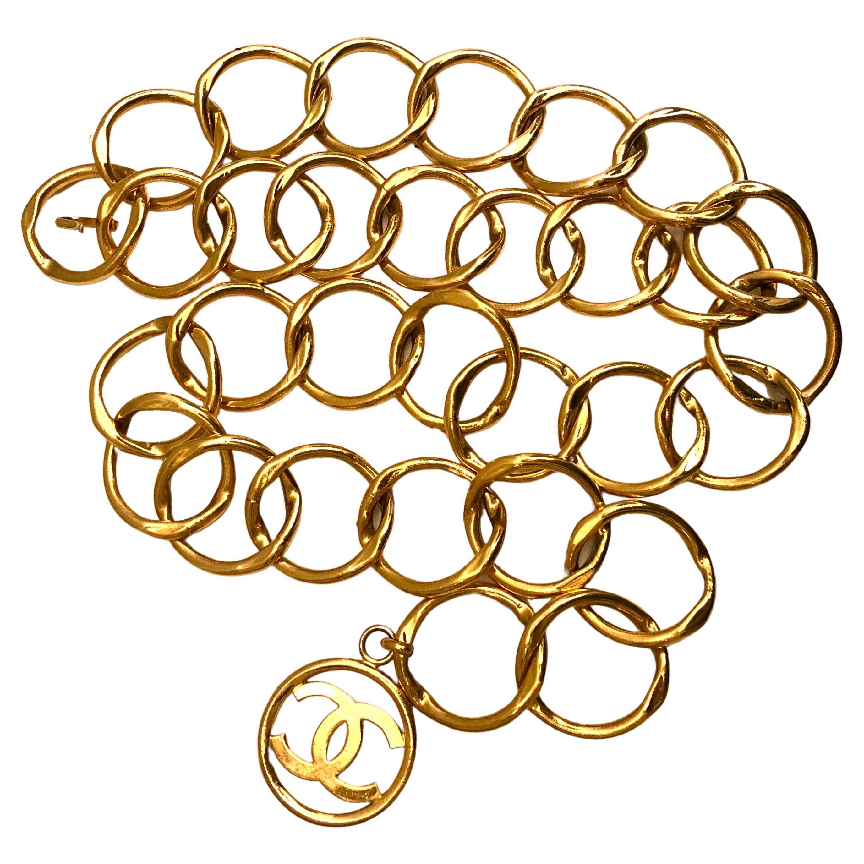 Ceinture Chanel vintage en chaîne dorée massive de 5 cm de diamètre, défilé printemps-été 1991 en vente