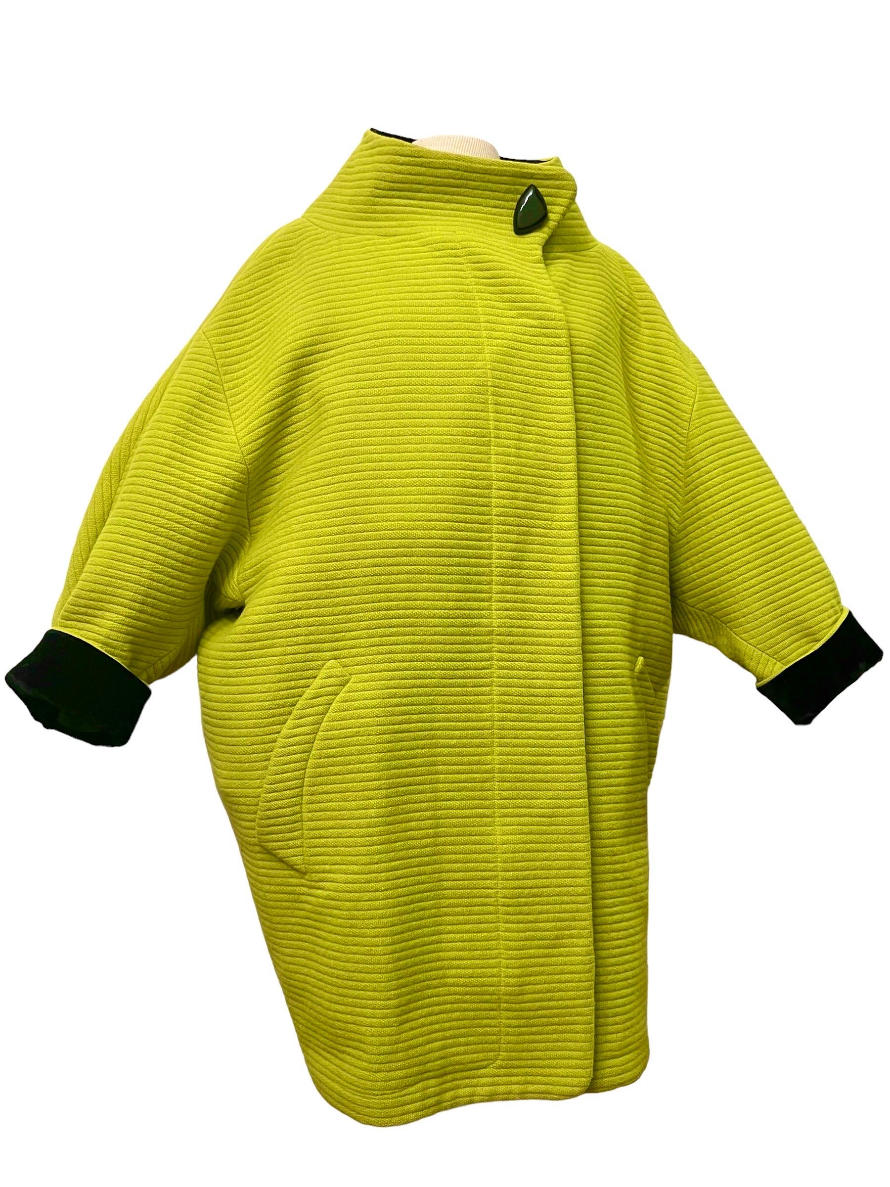 F/W 1990 Thierry Mugler Lime Green Futuristic Cocoon Coat For Sale 2