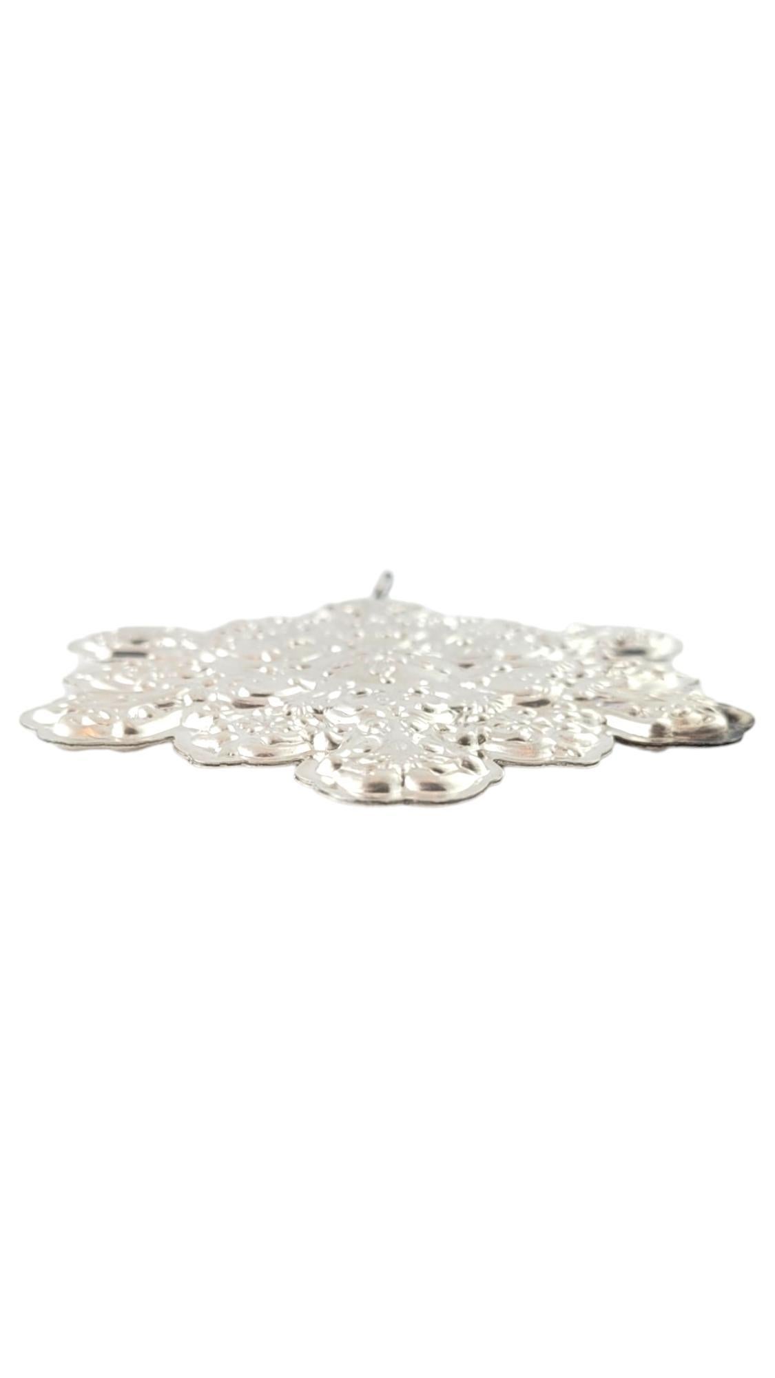 Women's or Men's 1991 TOWLE Sterling Silver Old Master Snowflake Ornament #17826