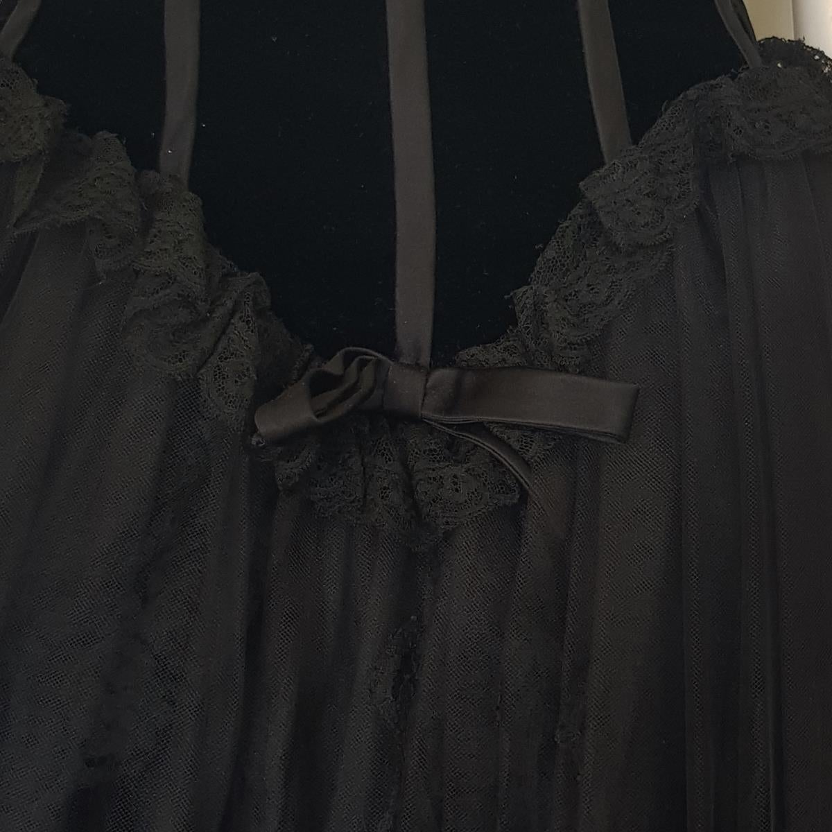 Valentino Boutique - Robe en dentelle noire S, 1991 Pour femmes en vente