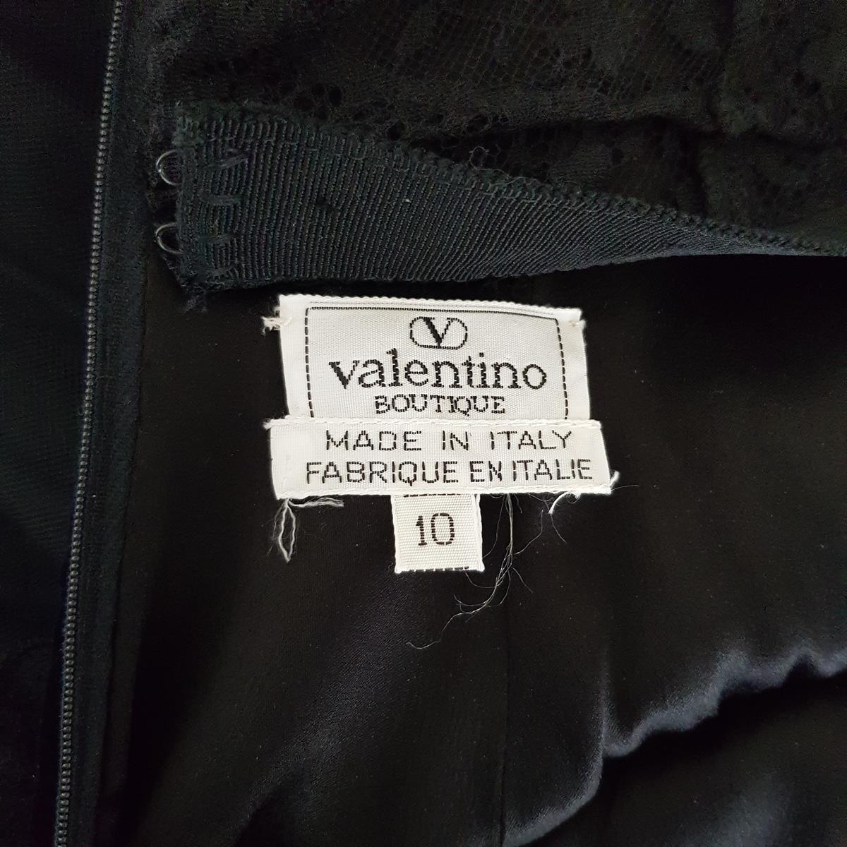 1991 Valentino Boutique Black Lace Dress S For Sale 4