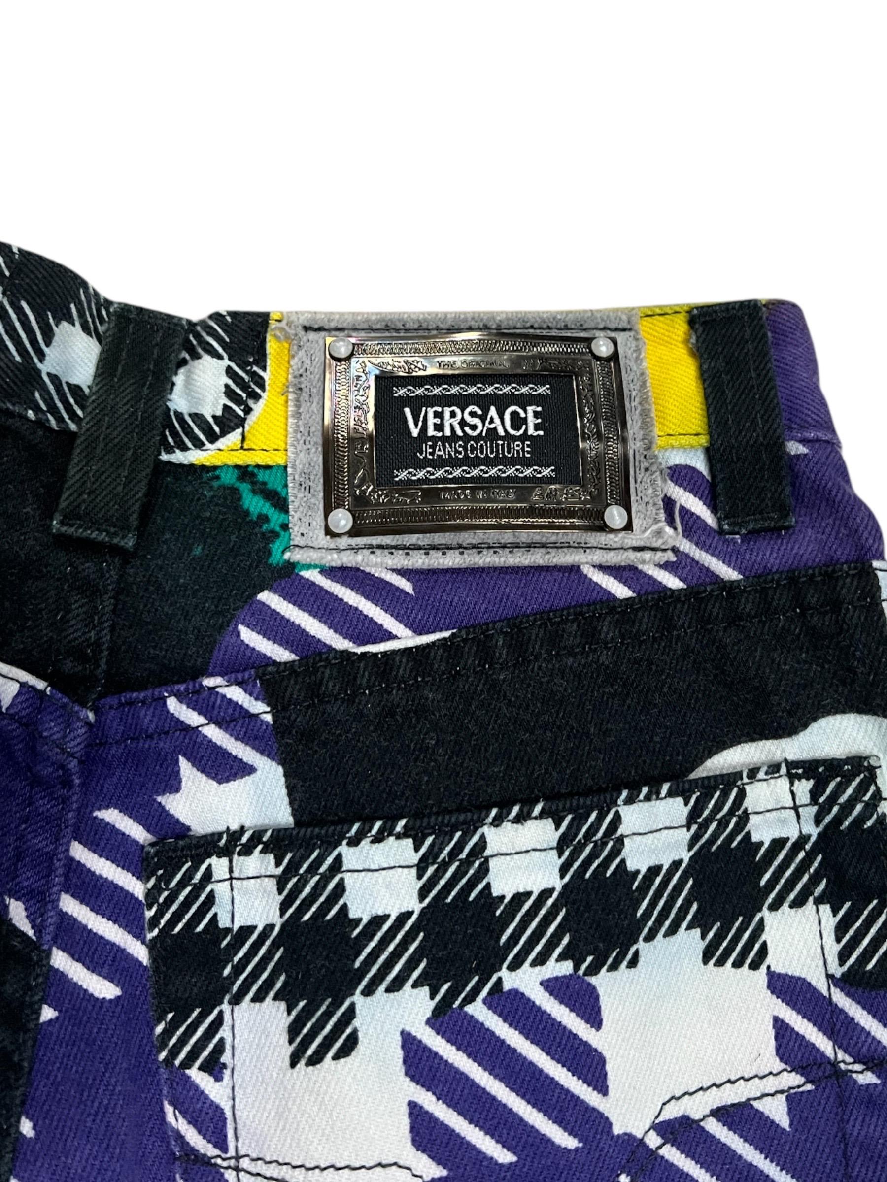 1991 Versace Jeans Couture Pop Art Bedruckte Jeans Damen im Angebot