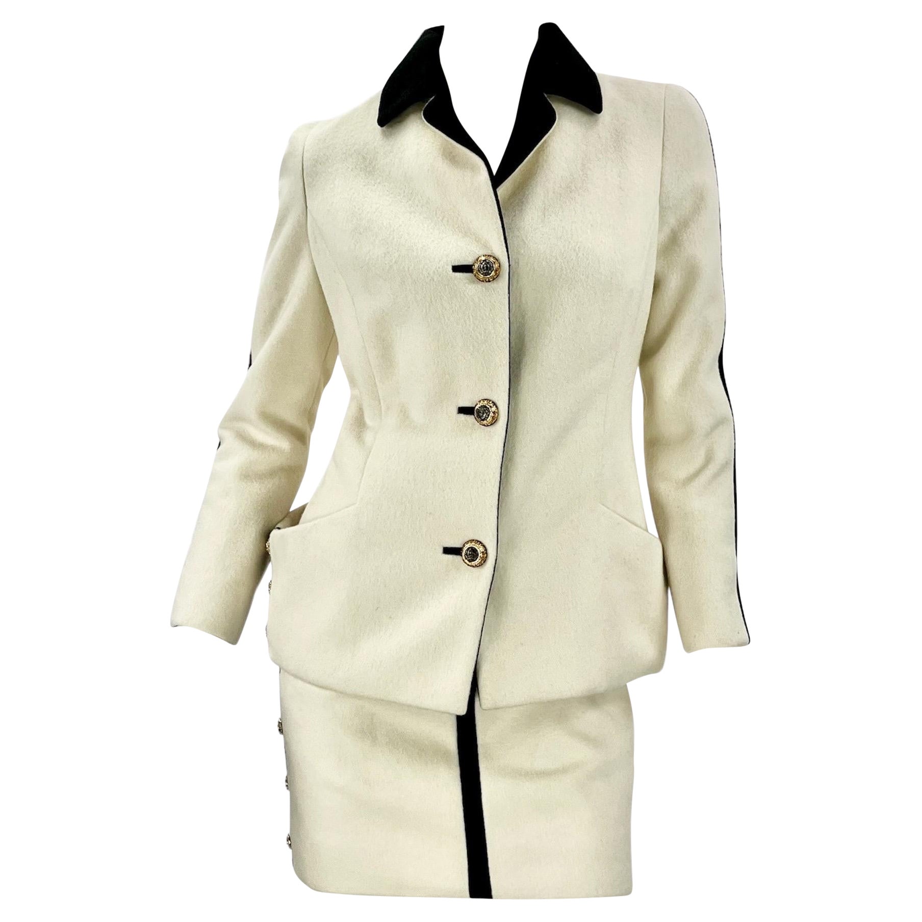 1991 Atelier Versace, abito vintage con blazer e gonna, indossato da Claudia Schiffers. in vendita