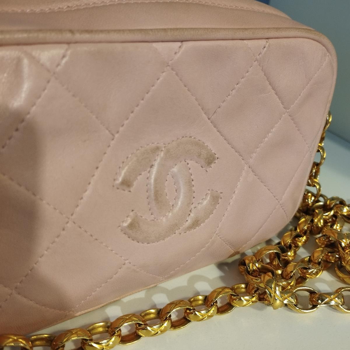 1992/1993 Chanel Rosa Vintage Mini Pochette im Vintage-Stil im Zustand „Relativ gut“ im Angebot in Gazzaniga (BG), IT