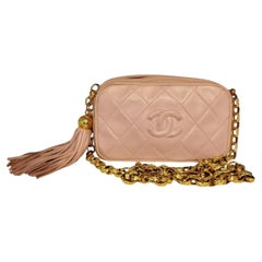 1992/1993 Chanel Pink Vintage Mini Pochette