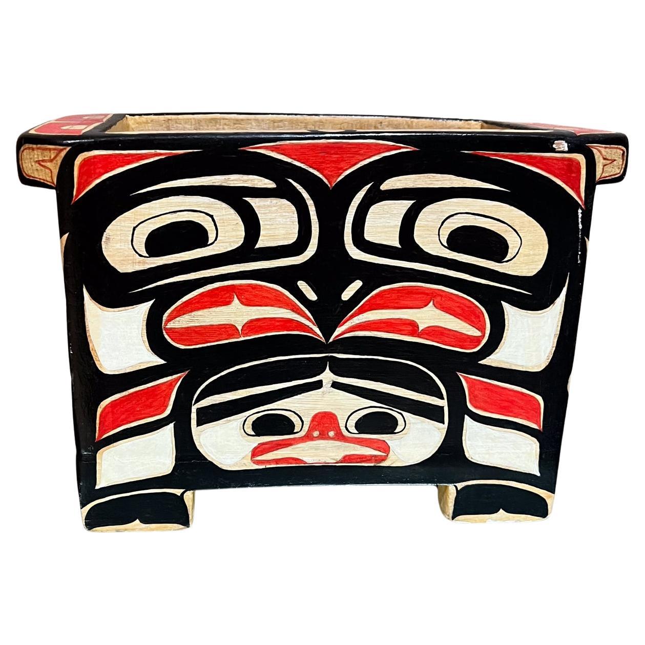 1992 Alaska Native Nations Spakwus Eagle Bentwood Yellow Cedar Box For Sale