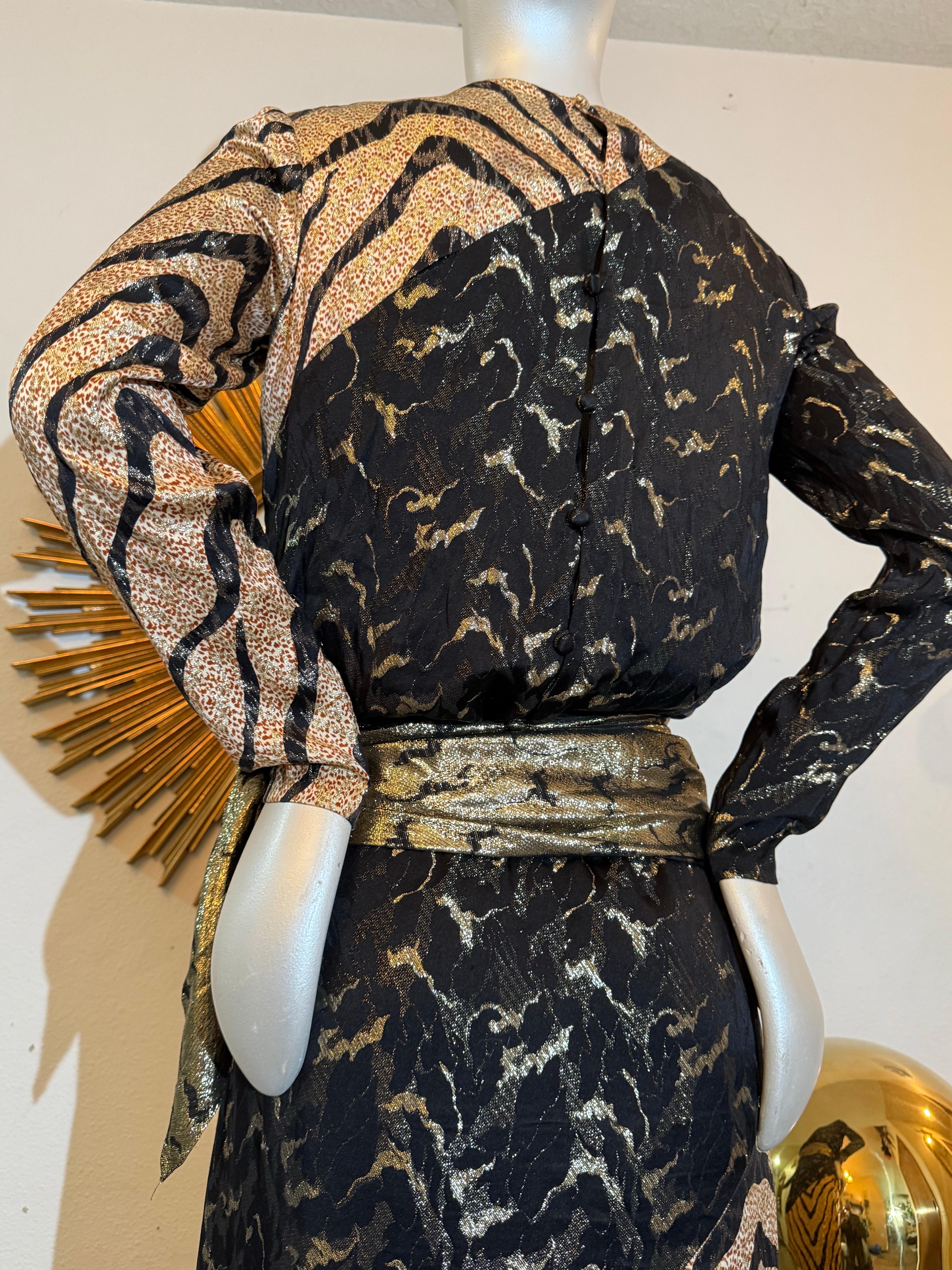 1992 - Bill Blass - Robe de cocktail en soie et lurex à motif animalier avec ceinture en vente 9