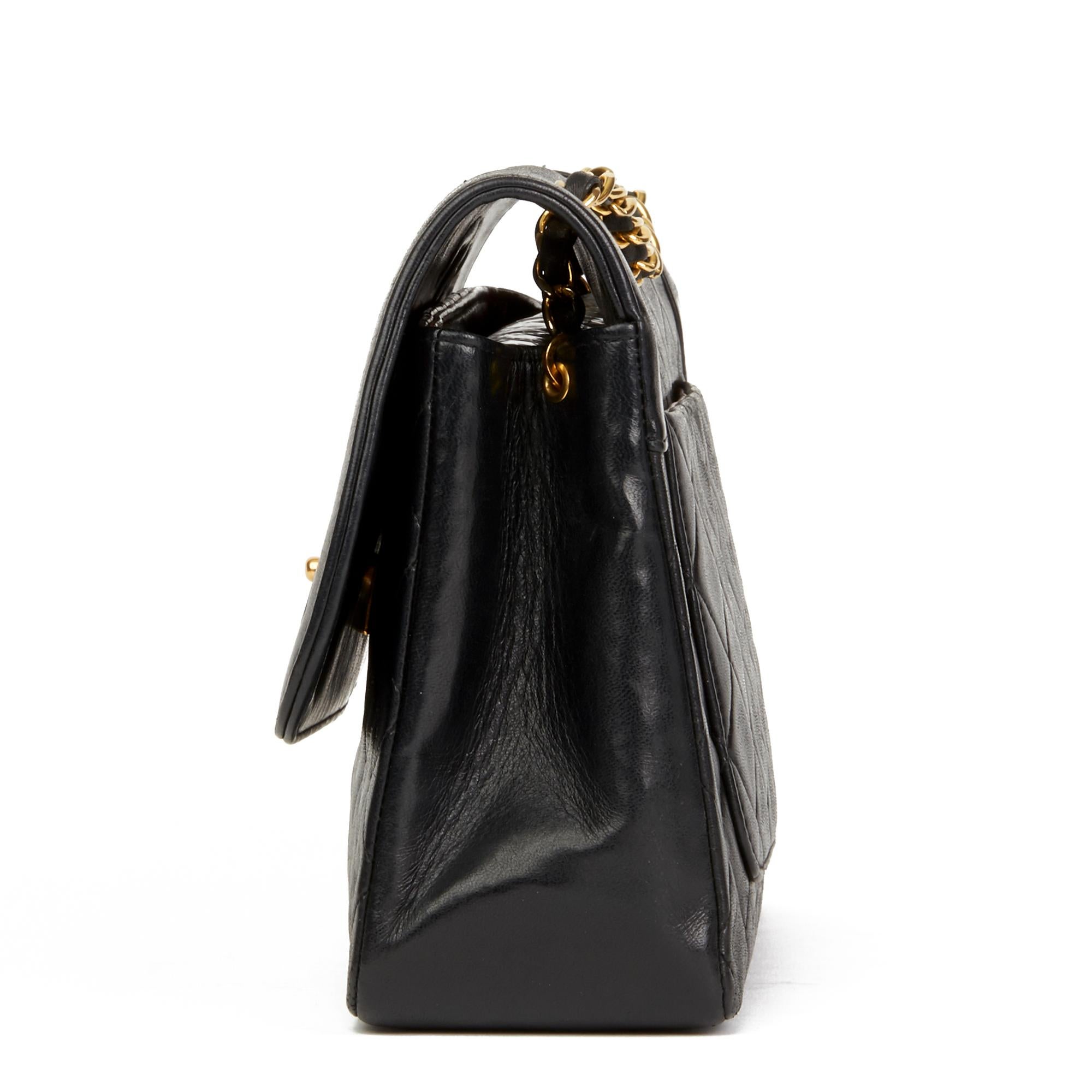1992 Chanel Black Quilted Lambskin Vintage Classic Single Flap Bag with Wallet In Excellent Condition In Bishop's Stortford, Hertfordshire
