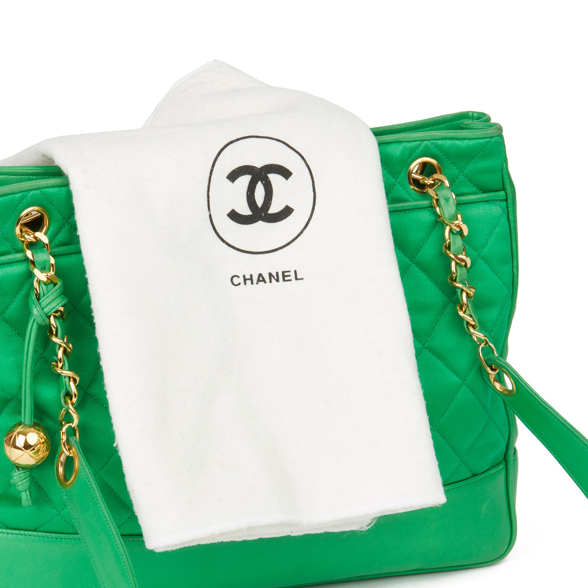 1992 Chanel Green Quilted Satin & Lambskin Vintage Timeless Shoulder Bag 7