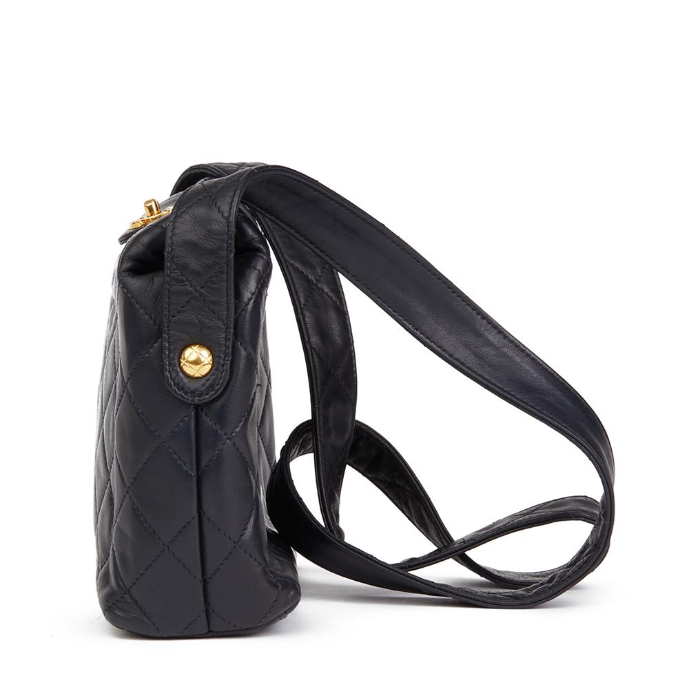 CHANEL
Navy Quilted Lambskin Vintage Classic Single Flap Bag

Reference: HB2057
Serial Number: 2321872
Age (Circa): 1992
Authenticity Details: Serial Sticker (Made in Italy)
Gender: Ladies
Type: Shoulder, Crossbody

Colour: Navy
Hardware: