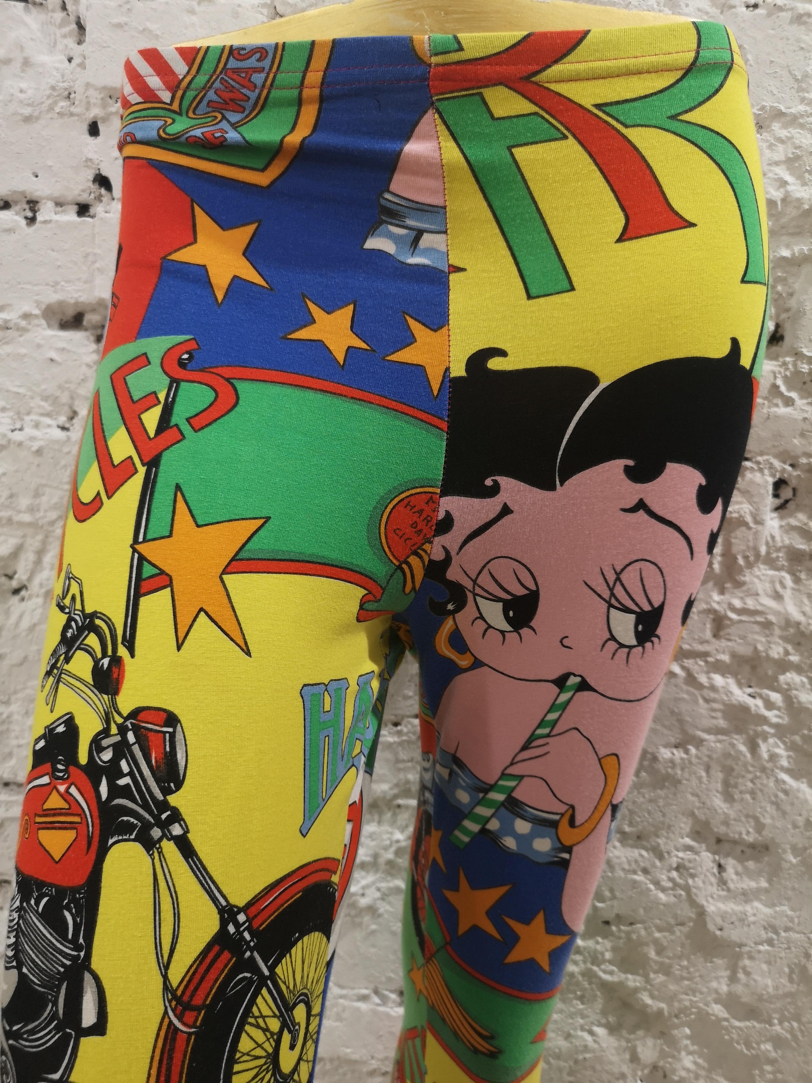 1992 Gianni Versace Betty Boop cotton leggins
totally made in italy in size 46
Composition: Cotton
