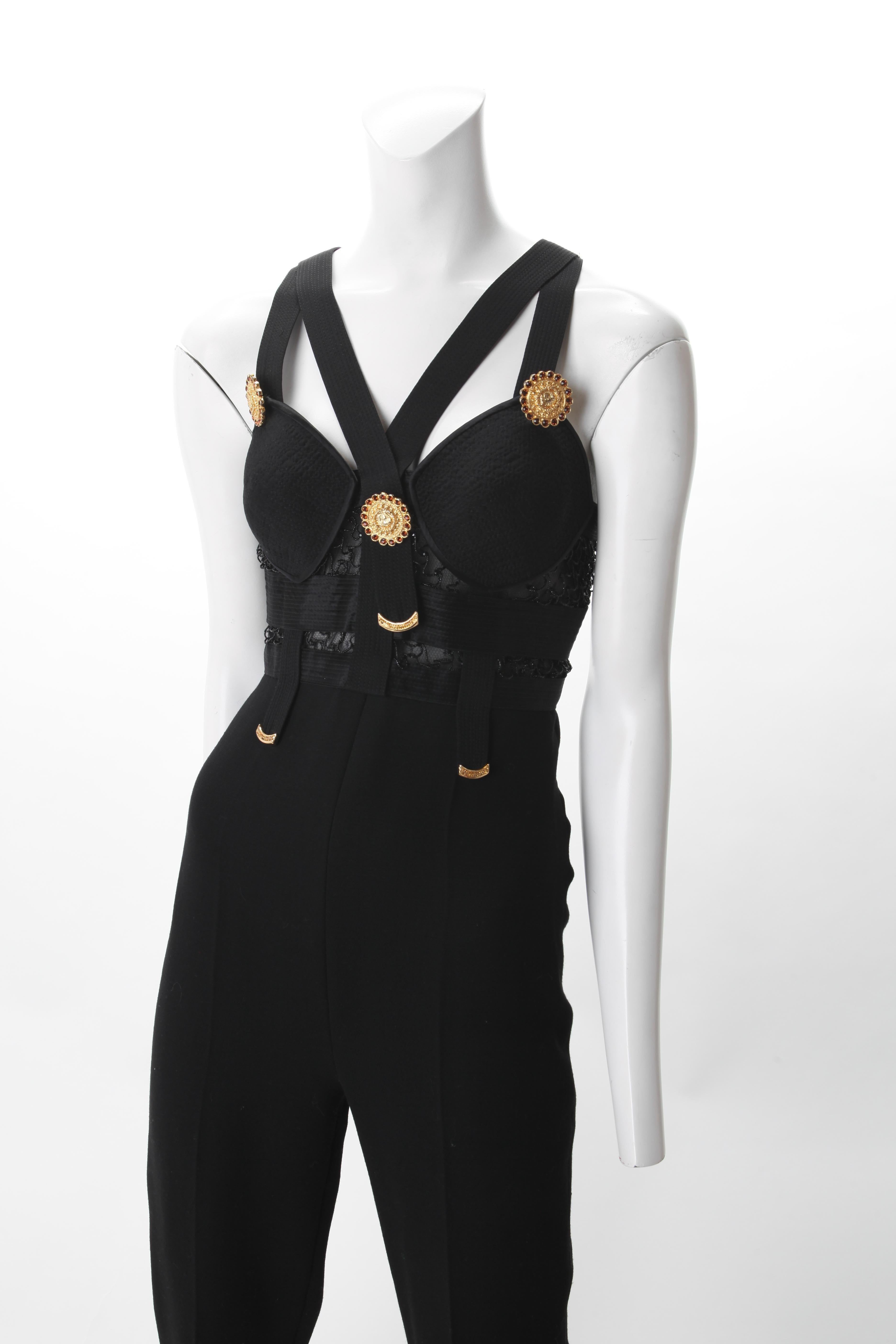 Noir Combinaison bondage en laine noire avec médaillons Gianni Versace, 1992 en vente