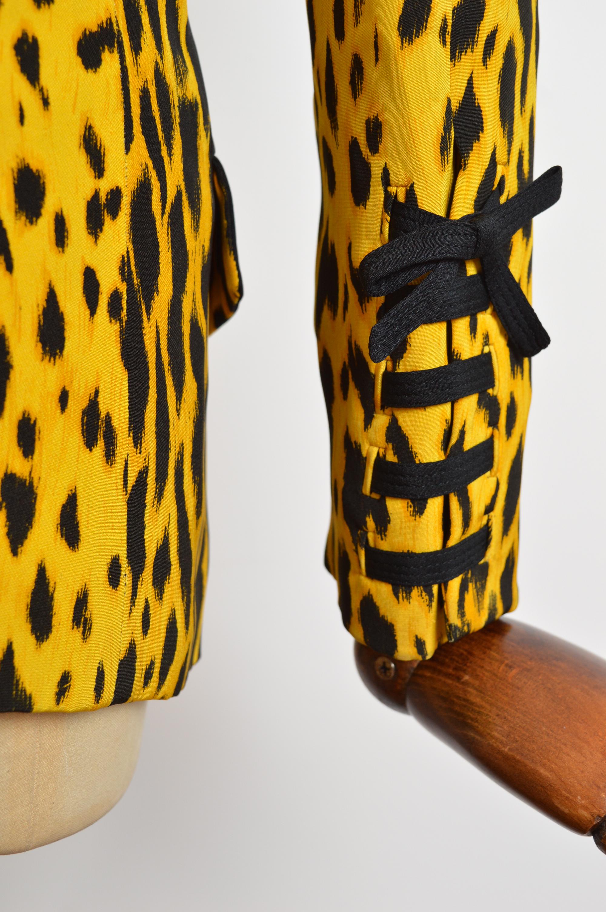 1992 Gianni Versace Couture Leopard Print / Cheetah Blazer - Runway Jacket For Sale 6