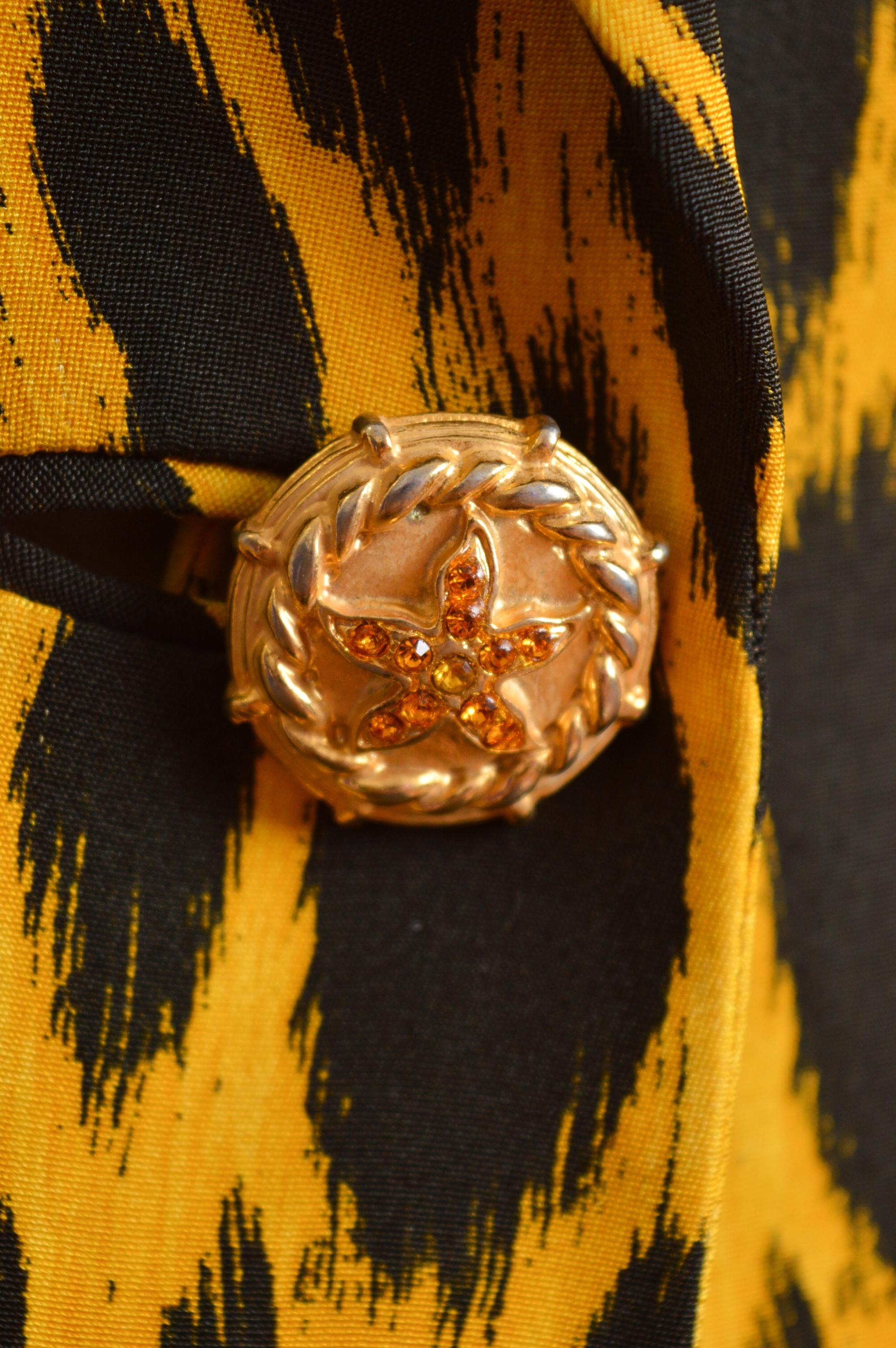 1992 Gianni Versace Couture Leopard Print / Cheetah Blazer - Runway Jacket For Sale 1