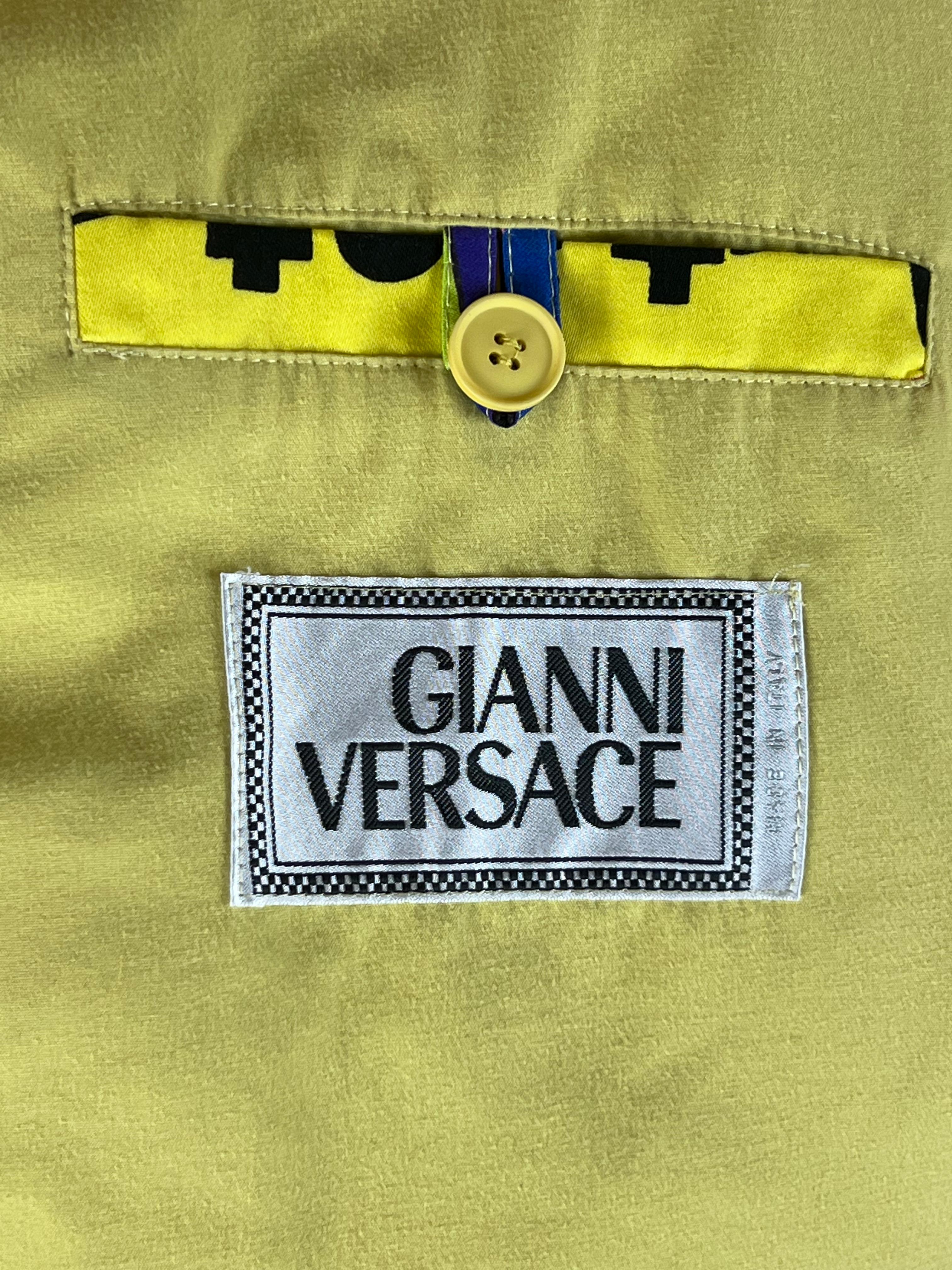 1992 Gianni Versace 'Malevich' inspirierte Unisex-Bomberjacke (Beige) im Angebot