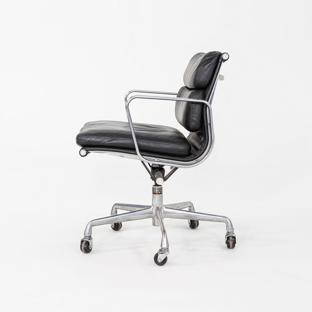 Modern 1992 Herman Miller Eames Soft Pad Management Desk Chair in Black Leather For Sale