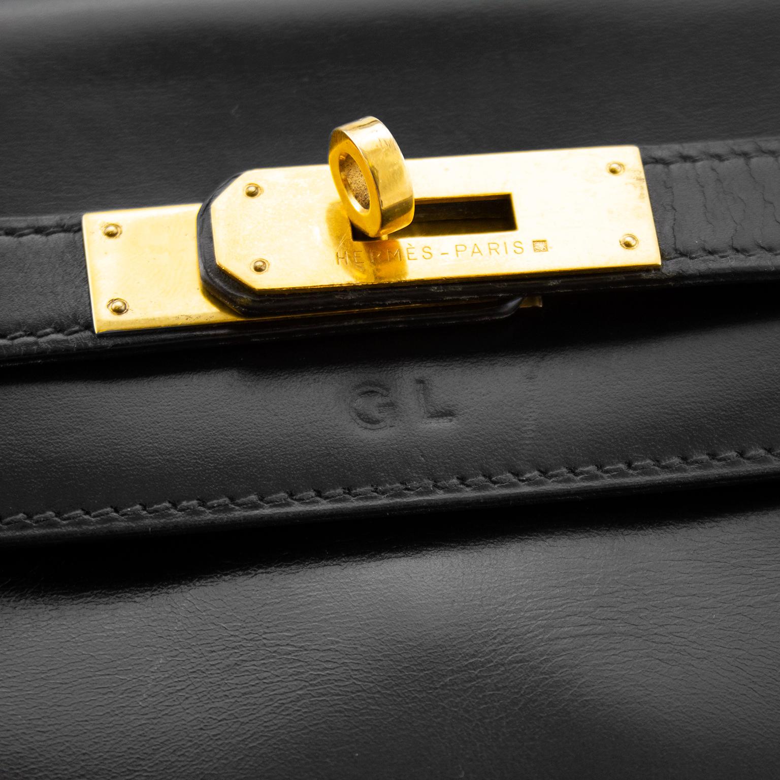 1992 Hermes Black 35cm Kelly Supple Box Bag with Thick Strap For Sale 1