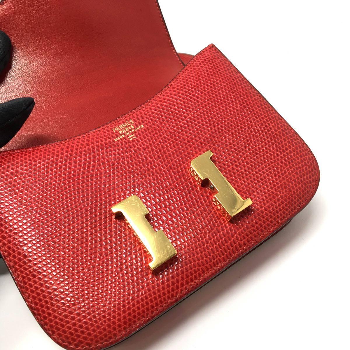 1992 Hermes Constance 20 Red Lizard Micro Shoulder Bag.  In Good Condition In Milan, IT