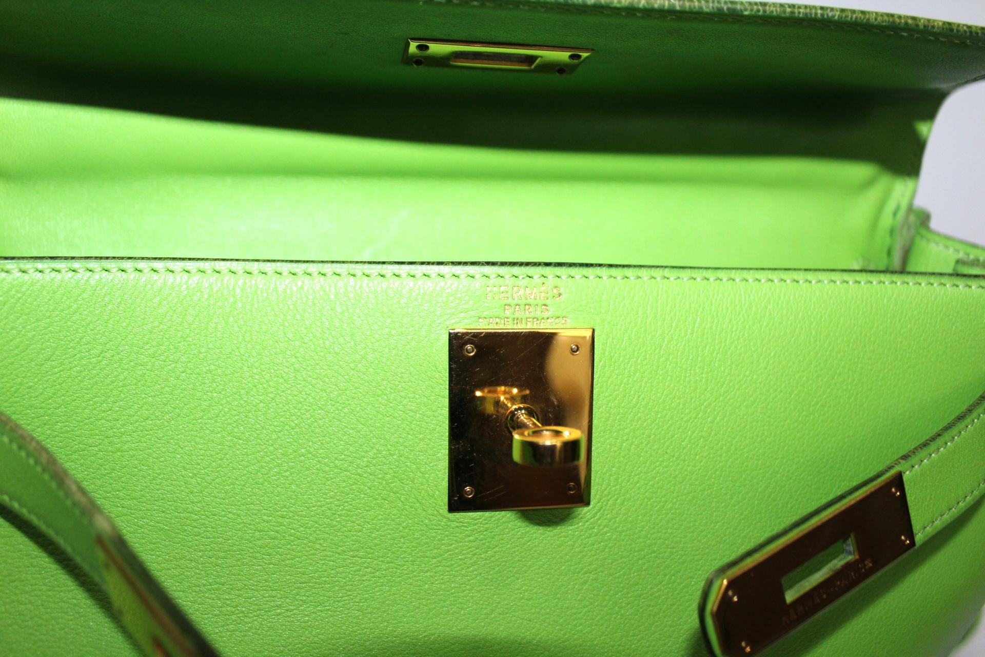1992 Hermès Green Apple Leather Kelly 28 Bag 2